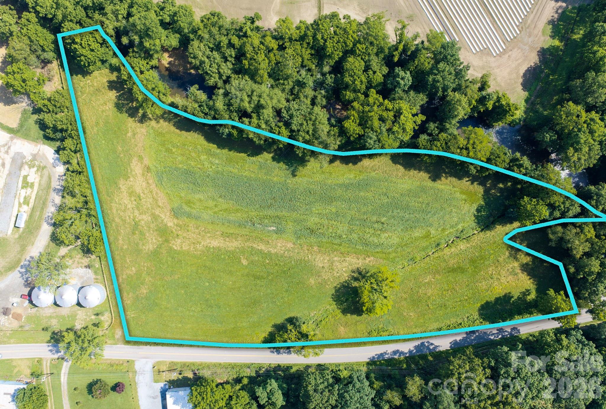 10 Old Turnpike Road — Mills River