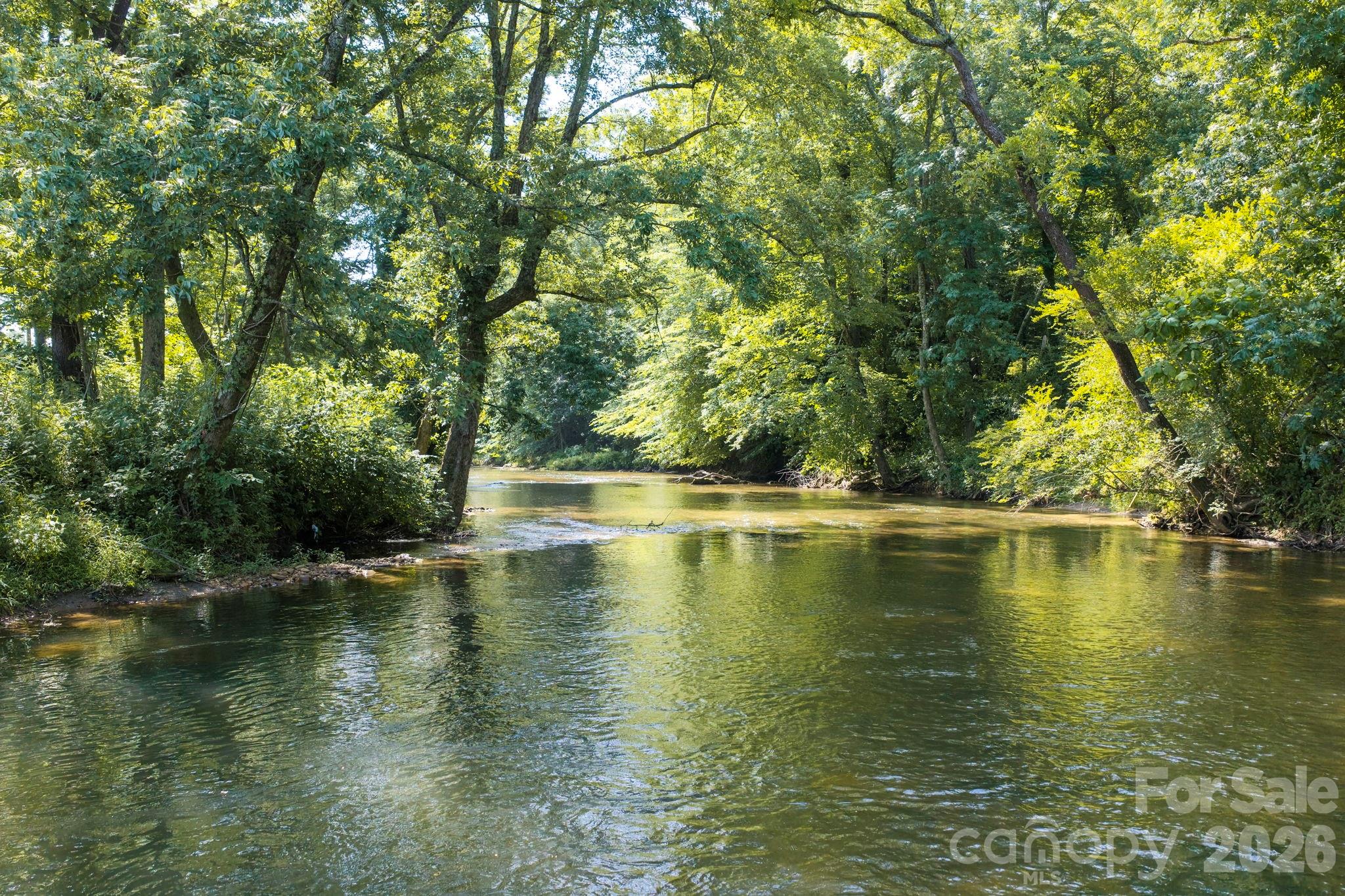 10 Old Turnpike Road — Mills River
