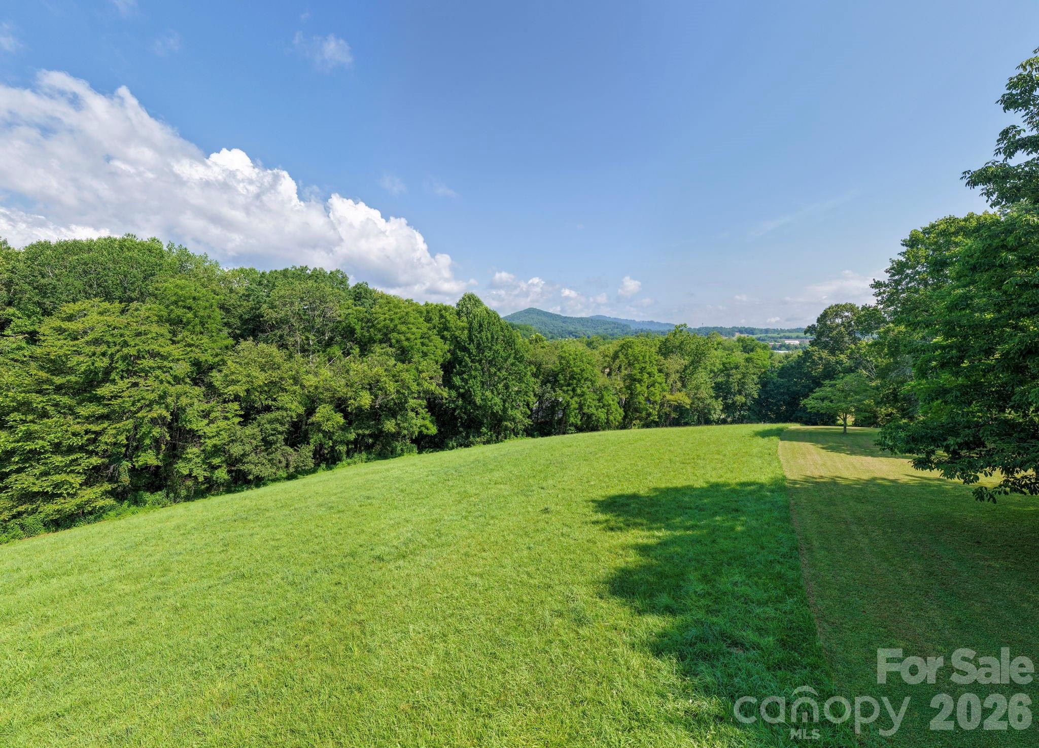 10 Old Turnpike Road — Mills River