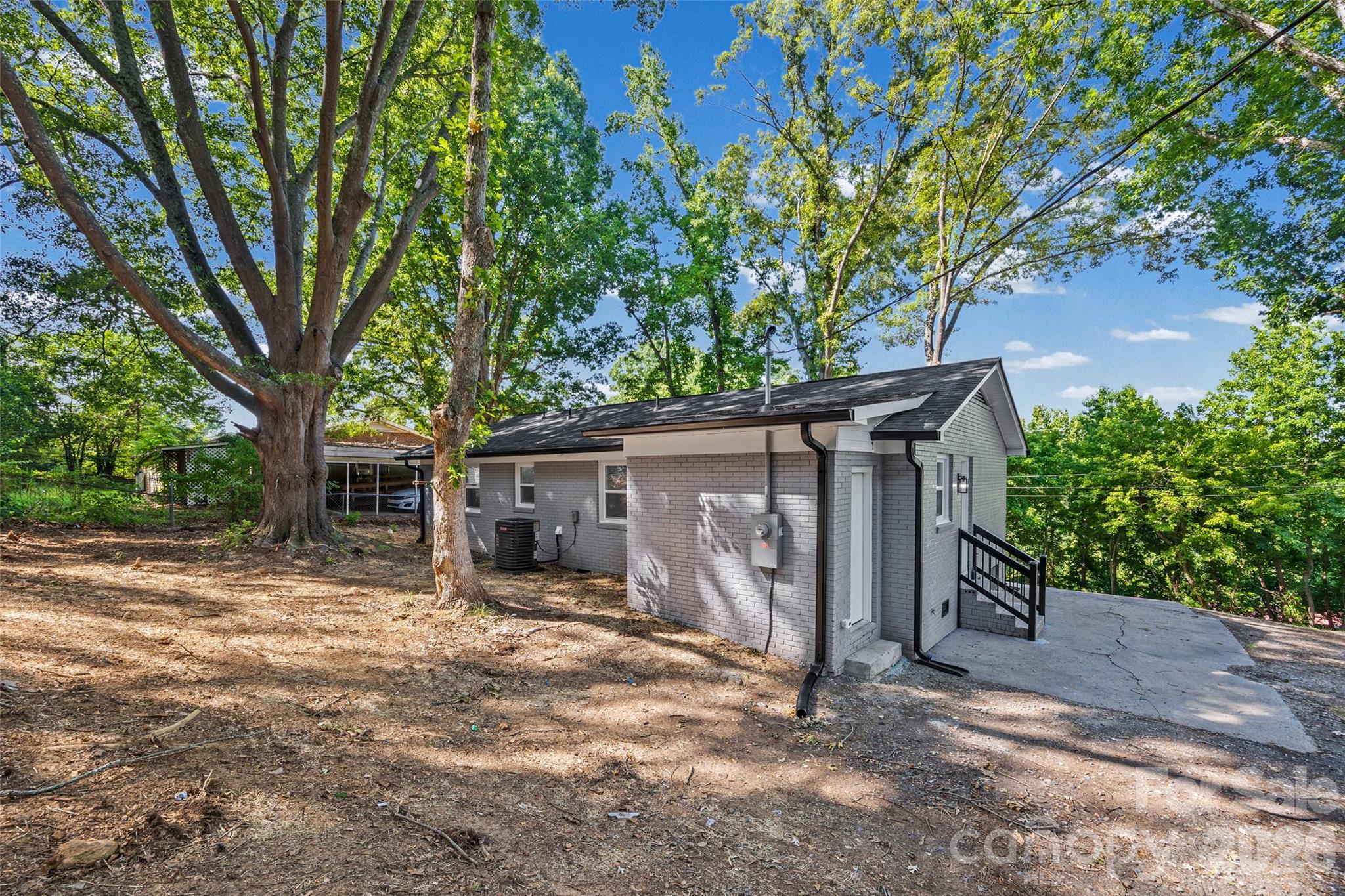 1812 Riveria Drive — Shelby