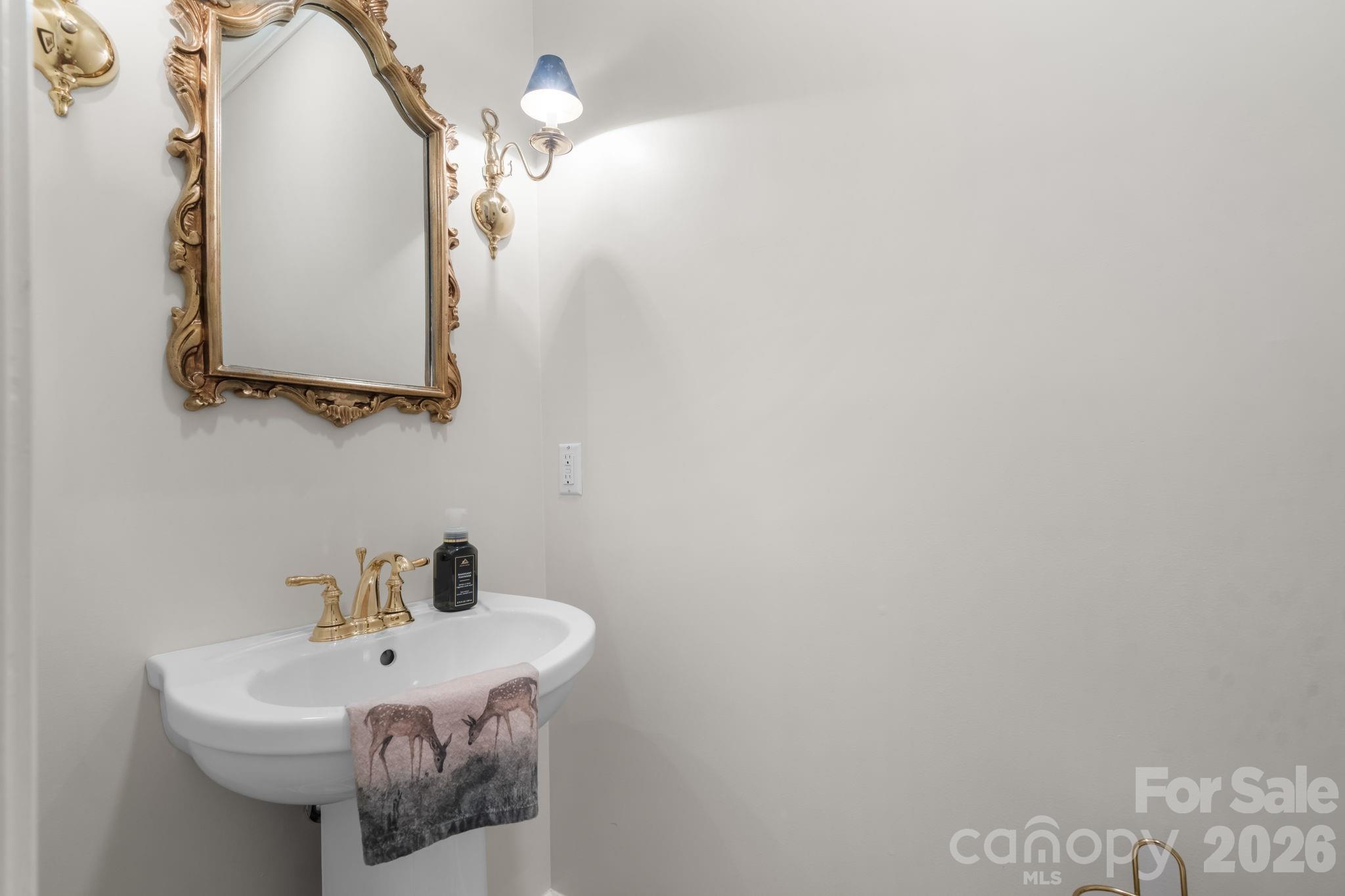 106 Oakland Court NE #9 & 10 — Valdese