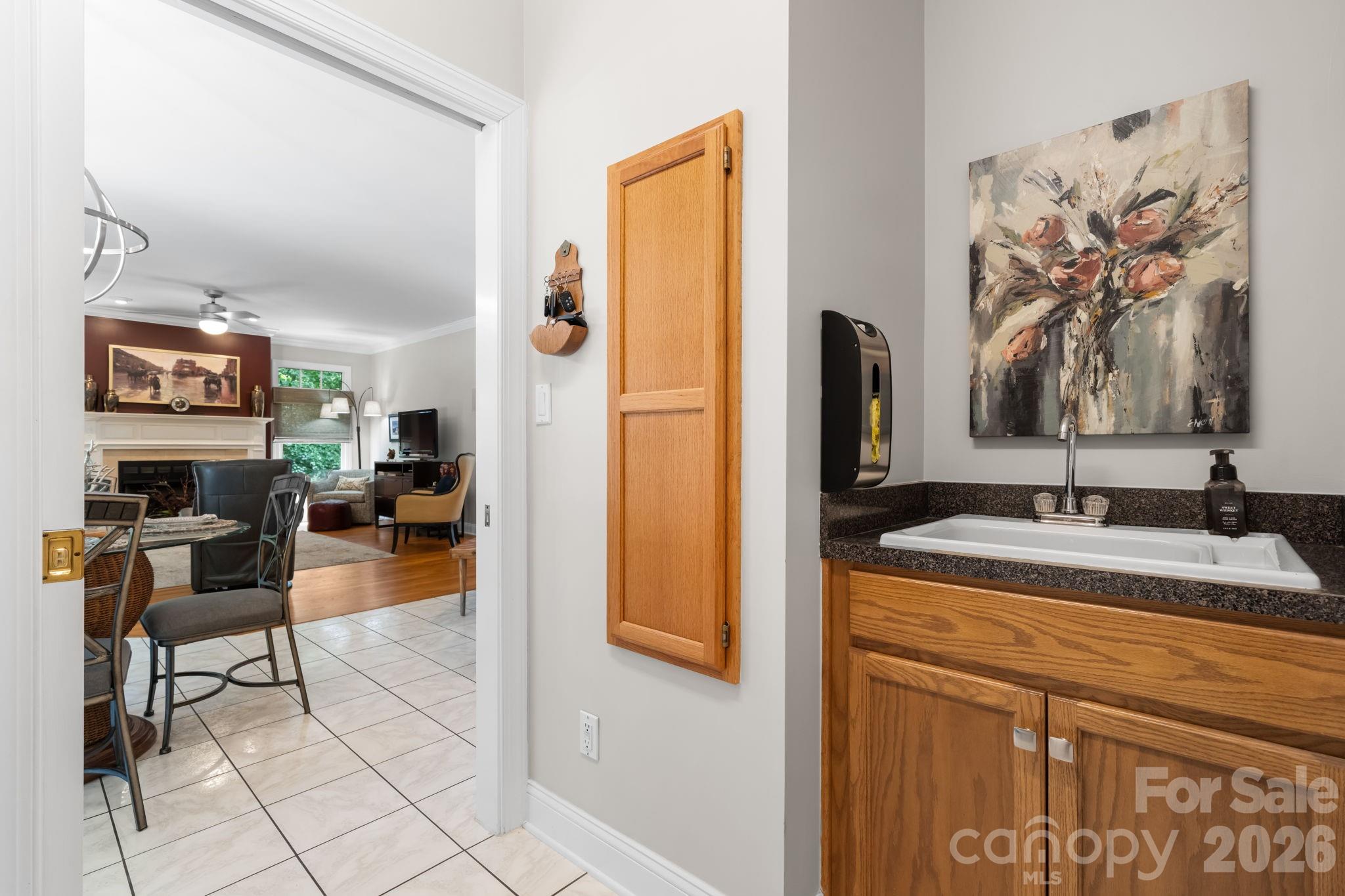 106 Oakland Court NE #9 & 10 — Valdese