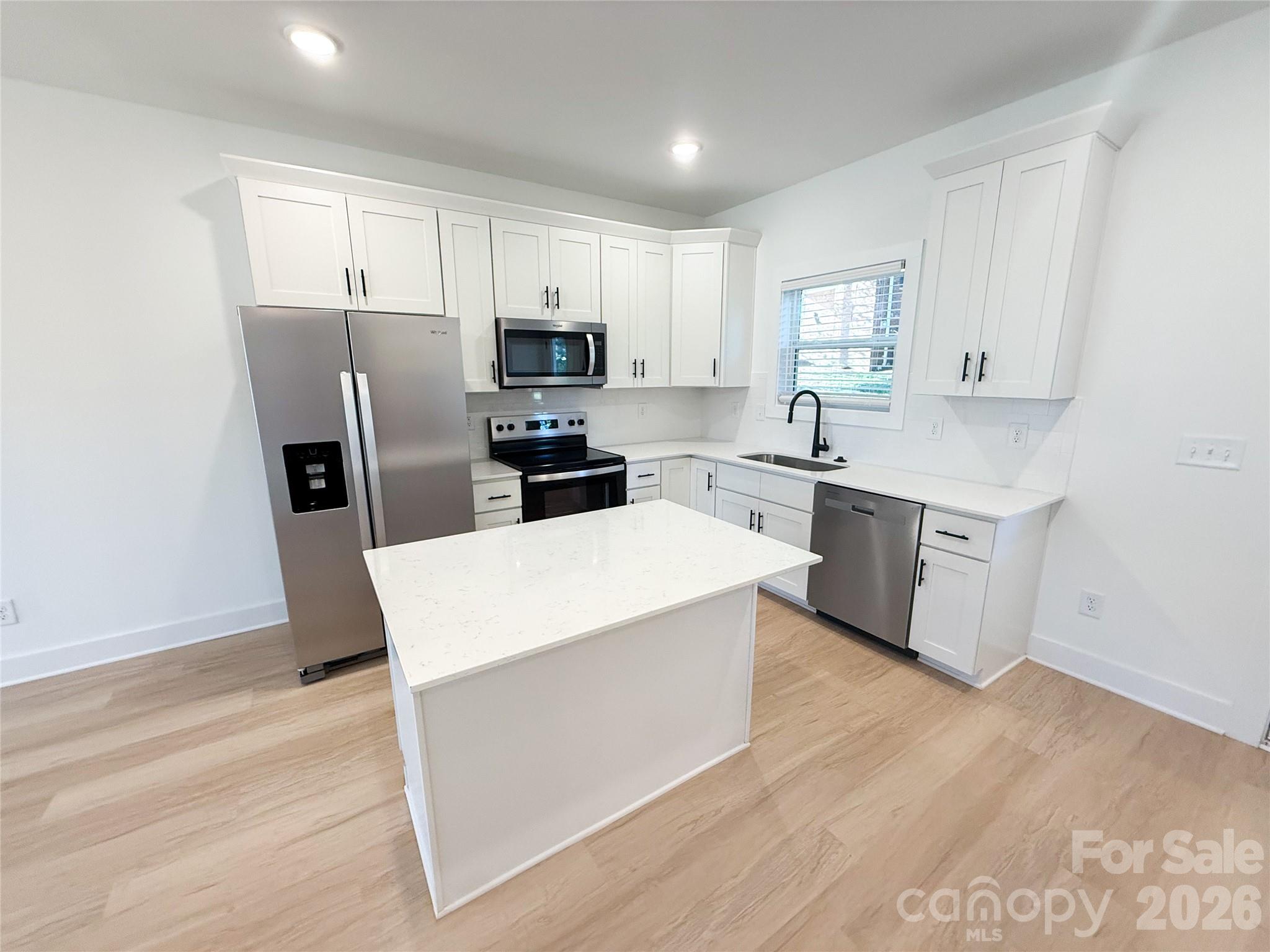 205 E Rice Street — Landis