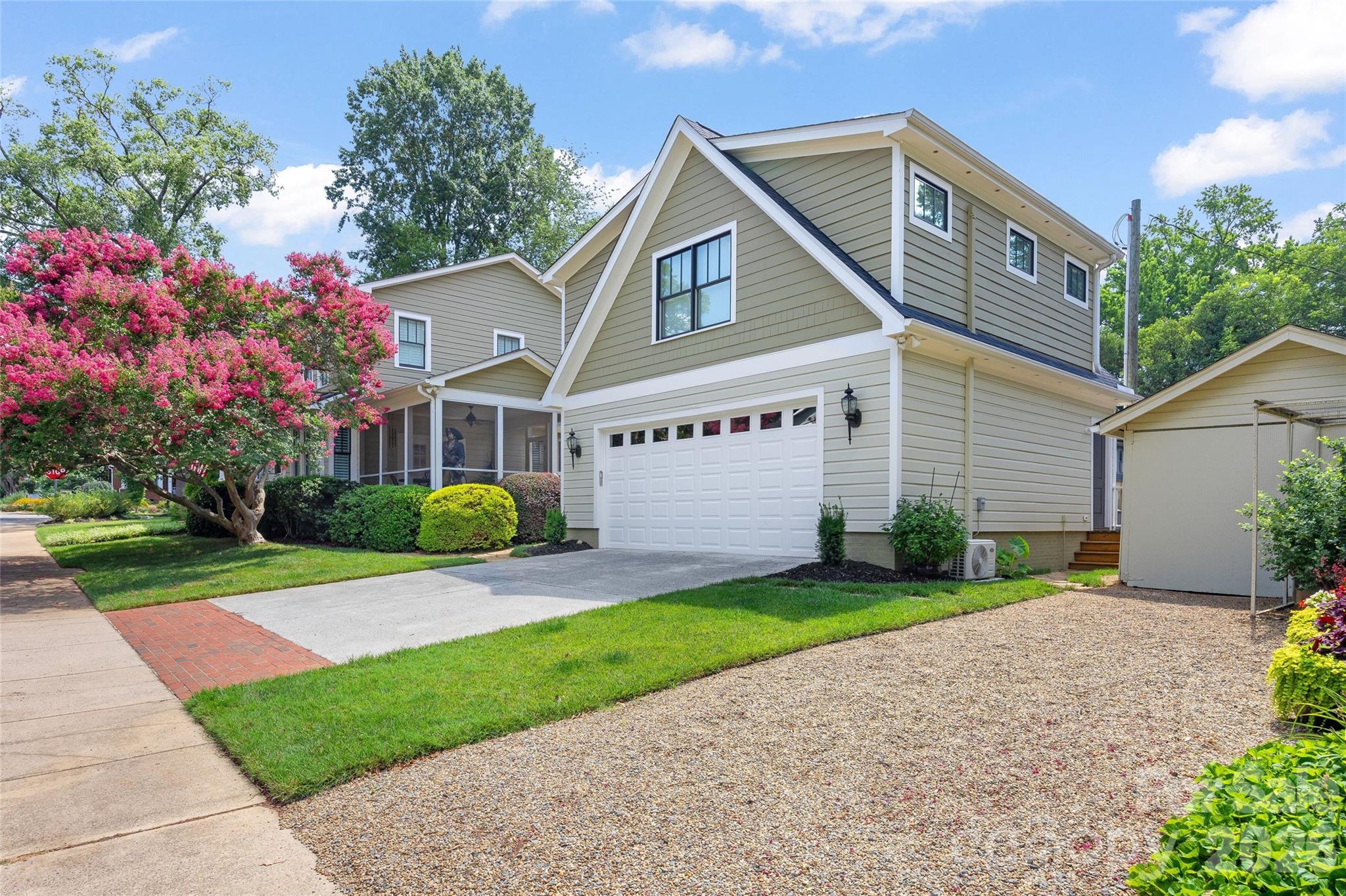 2200 Shenandoah Avenue — Charlotte