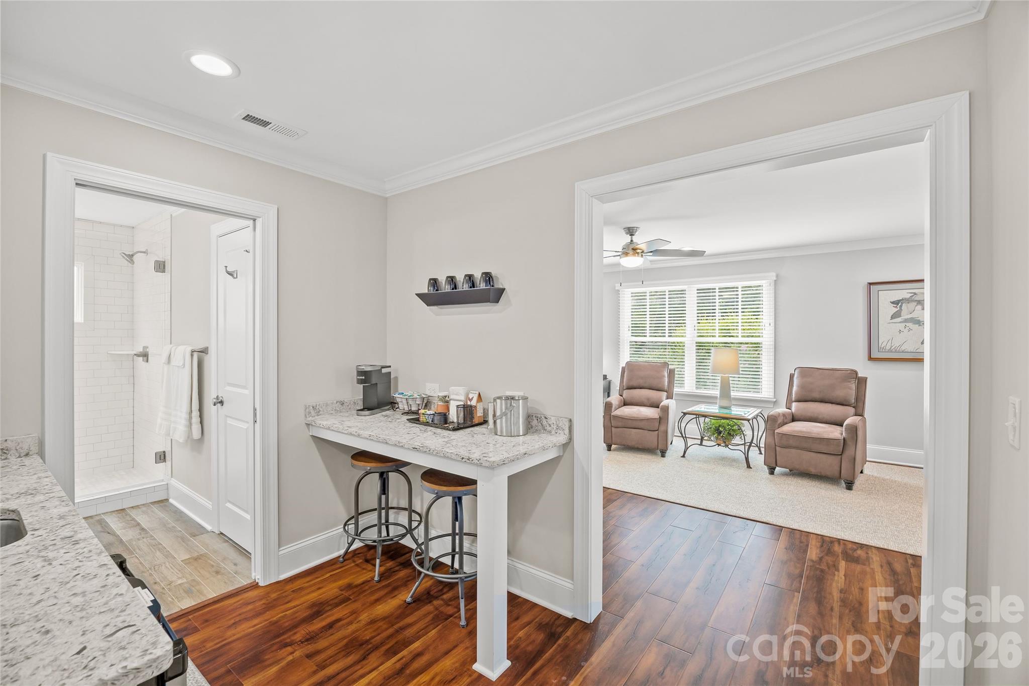 2200 Shenandoah Avenue — Charlotte