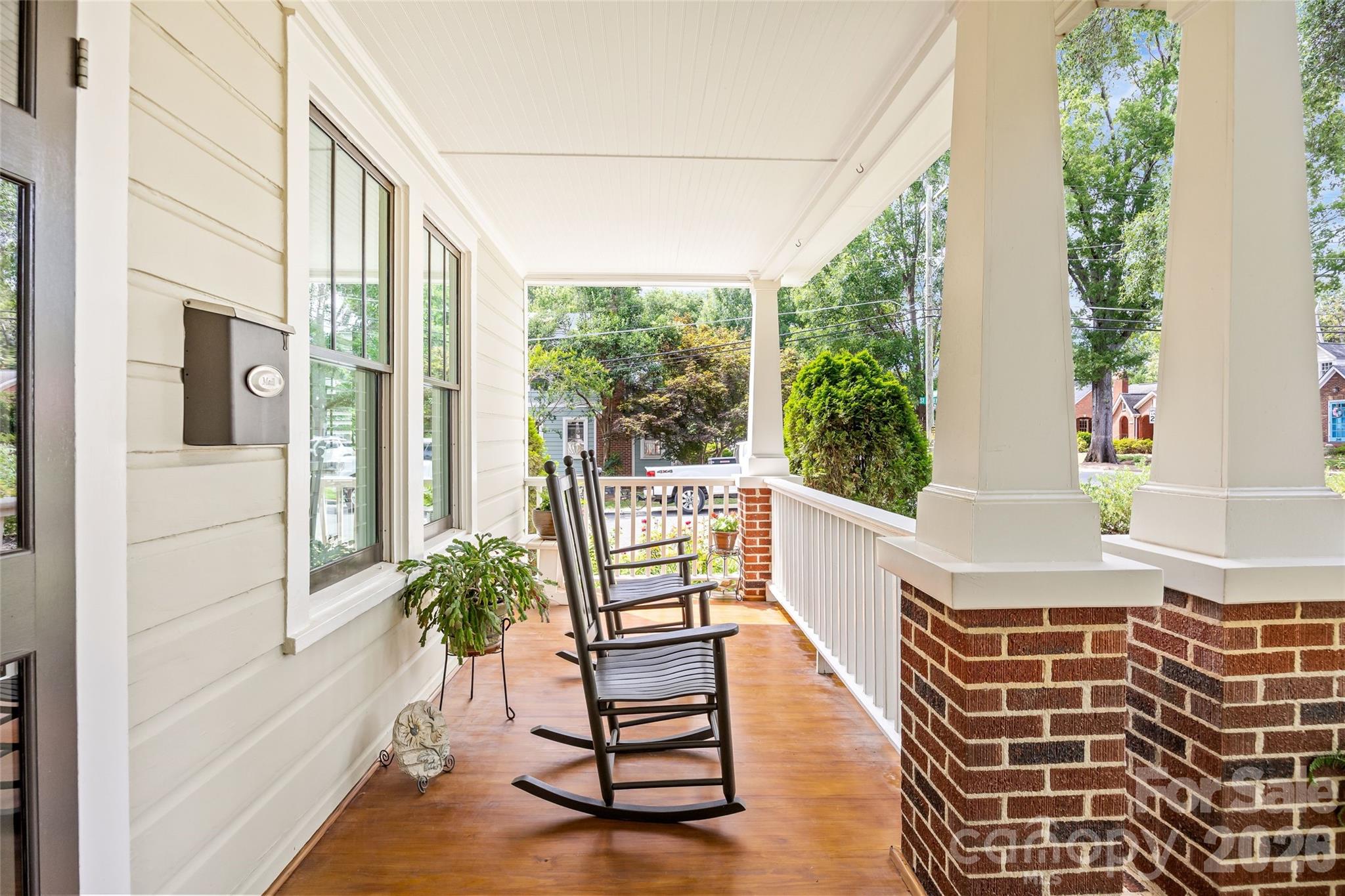 2200 Shenandoah Avenue — Charlotte