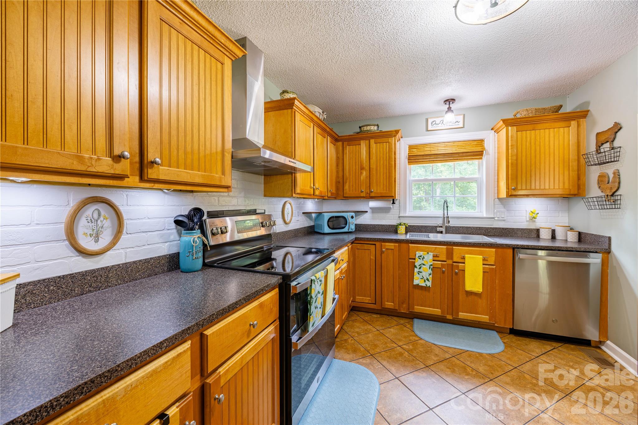 173 Ruthaven Drive — Bessemer City