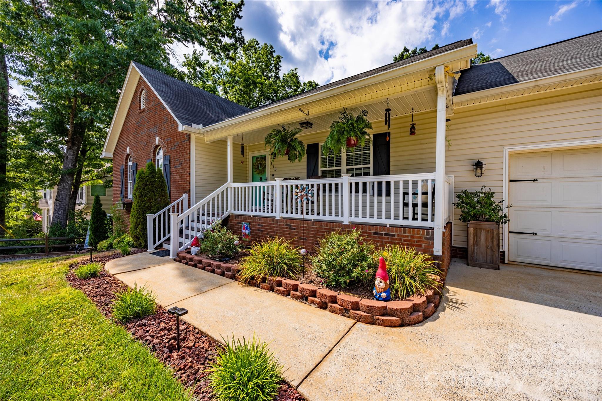 173 Ruthaven Drive — Bessemer City