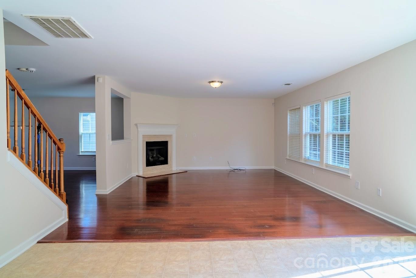 9411 Seamill Road — Charlotte