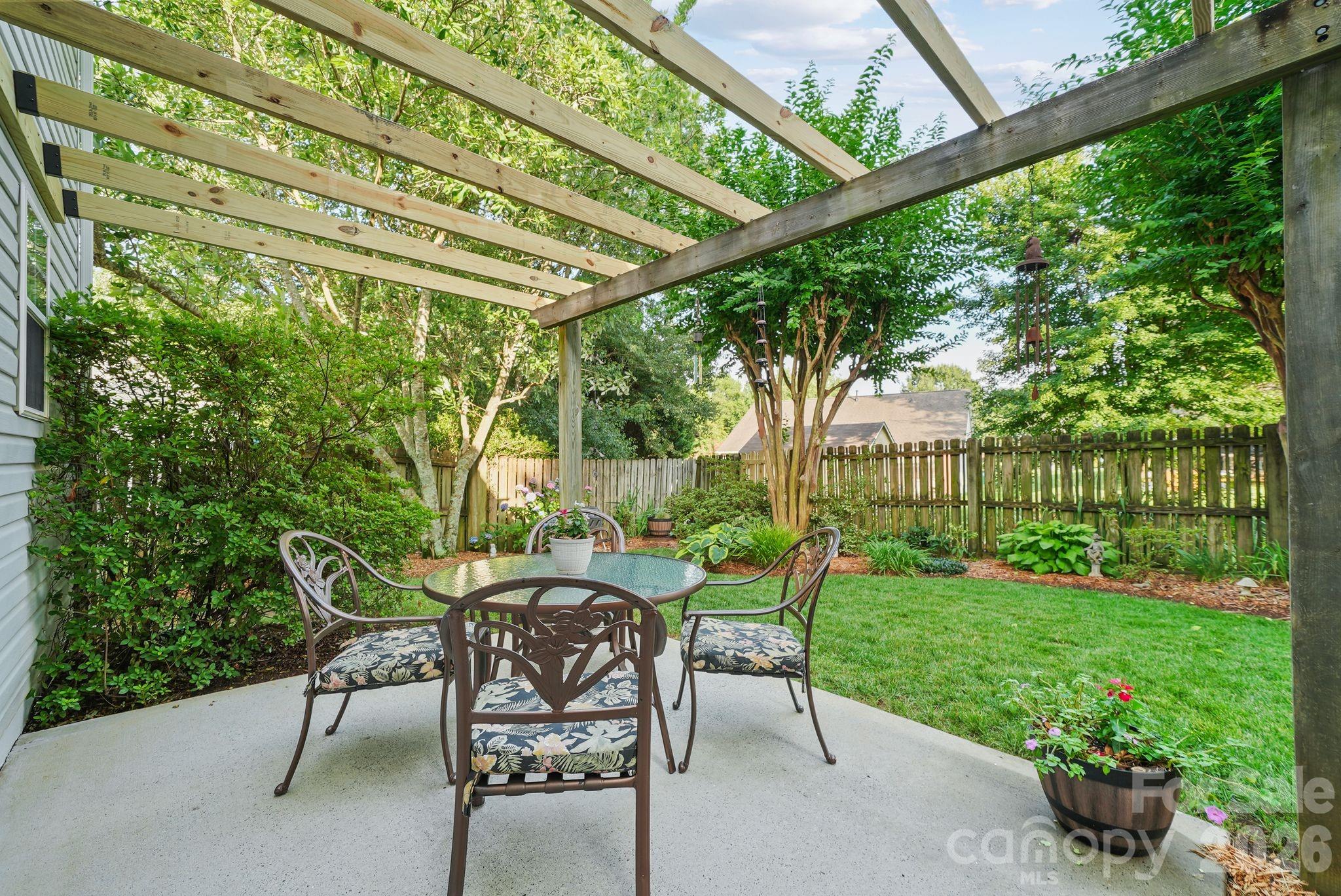 15926 Bubbling Branch Lane — Charlotte