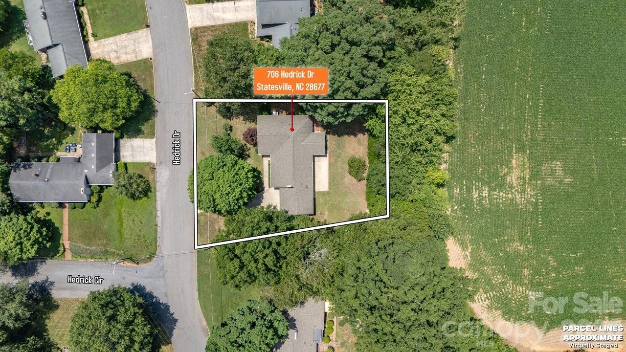 706 Hedrick Drive — Statesville