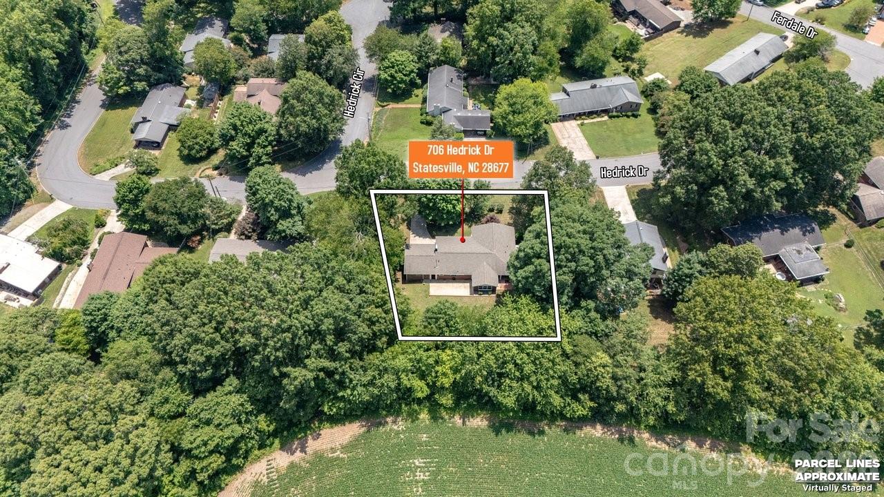 706 Hedrick Drive — Statesville