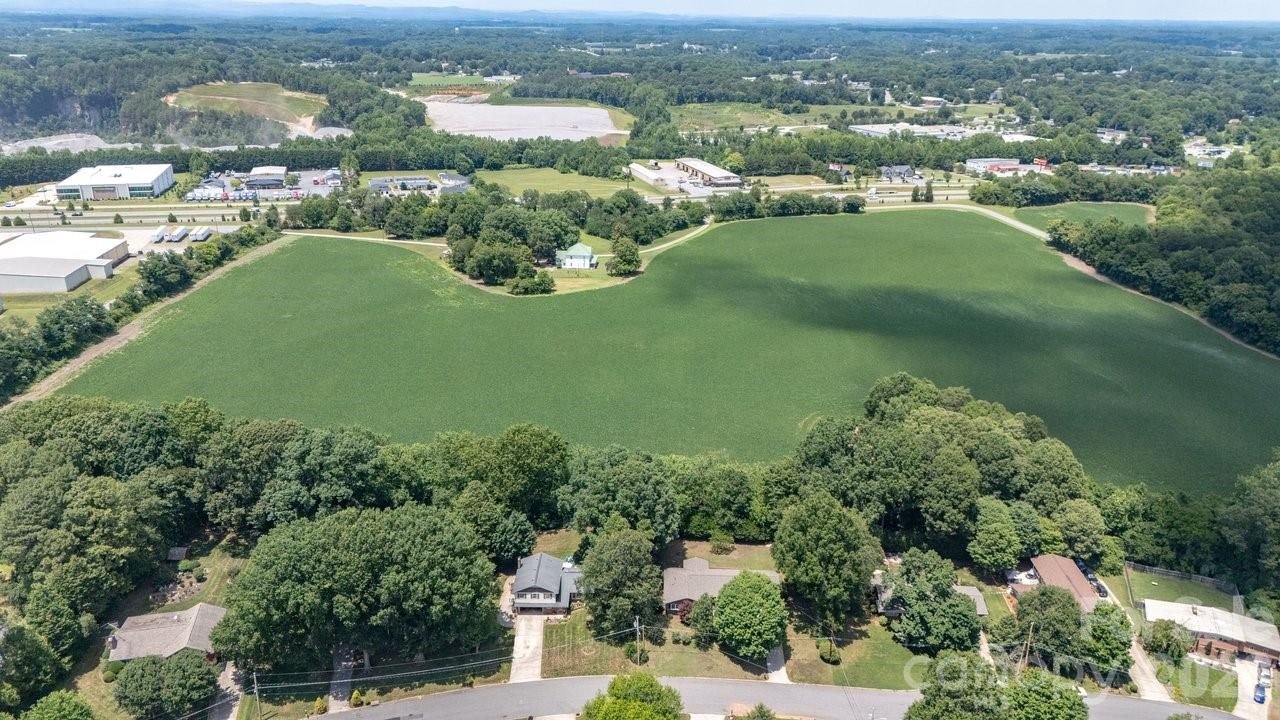 706 Hedrick Drive — Statesville