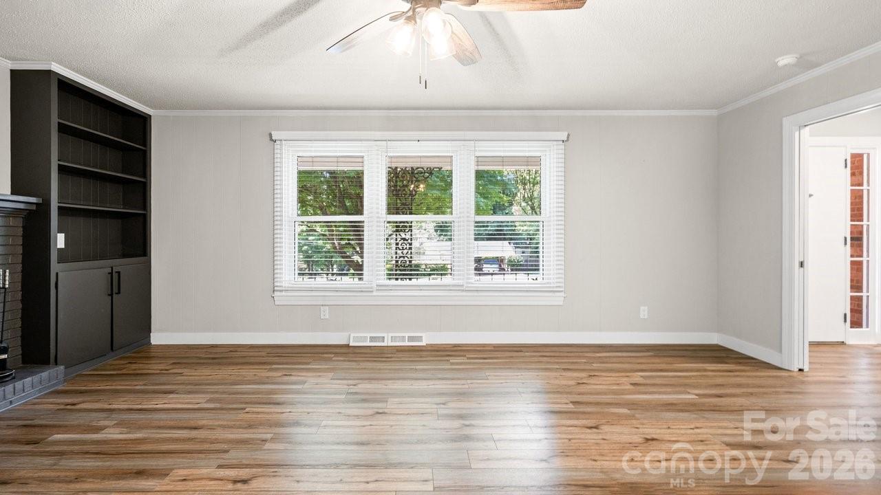 706 Hedrick Drive — Statesville