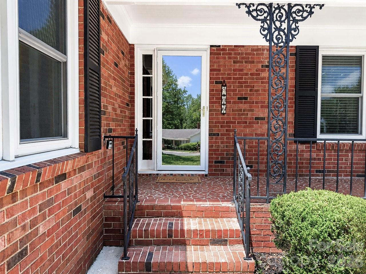 706 Hedrick Drive — Statesville