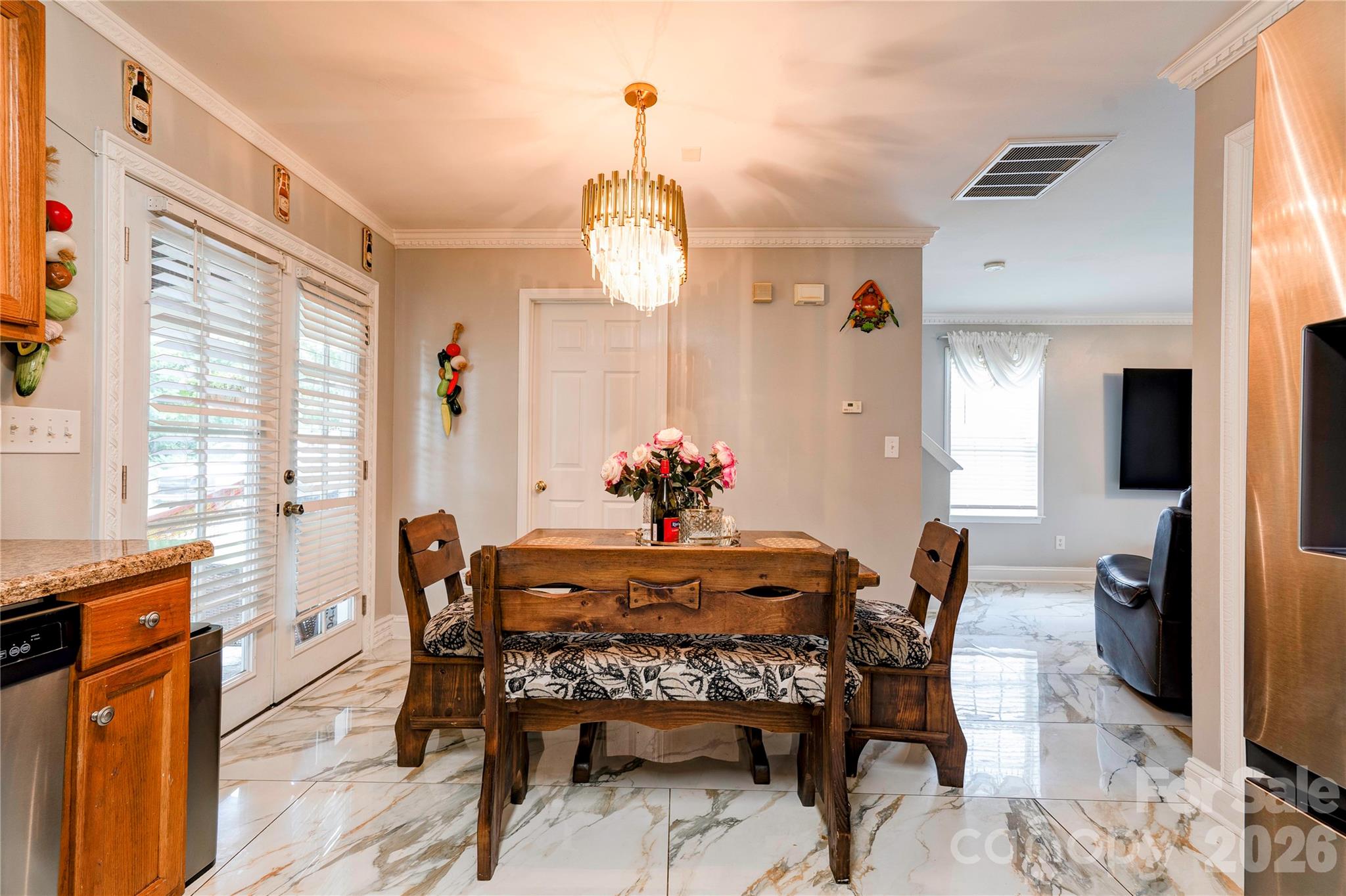 9336 Dewey Drive — Charlotte