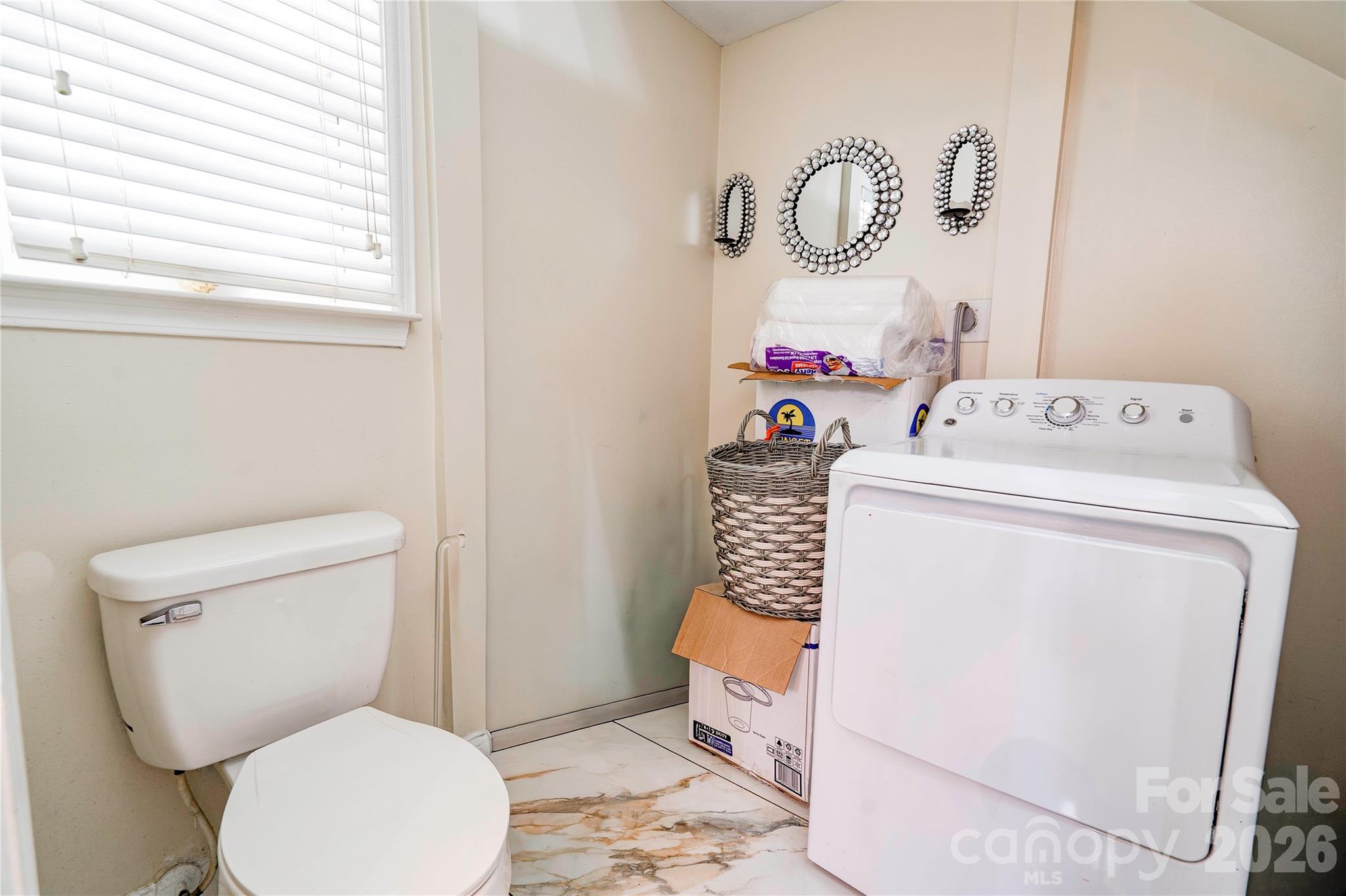 9336 Dewey Drive — Charlotte