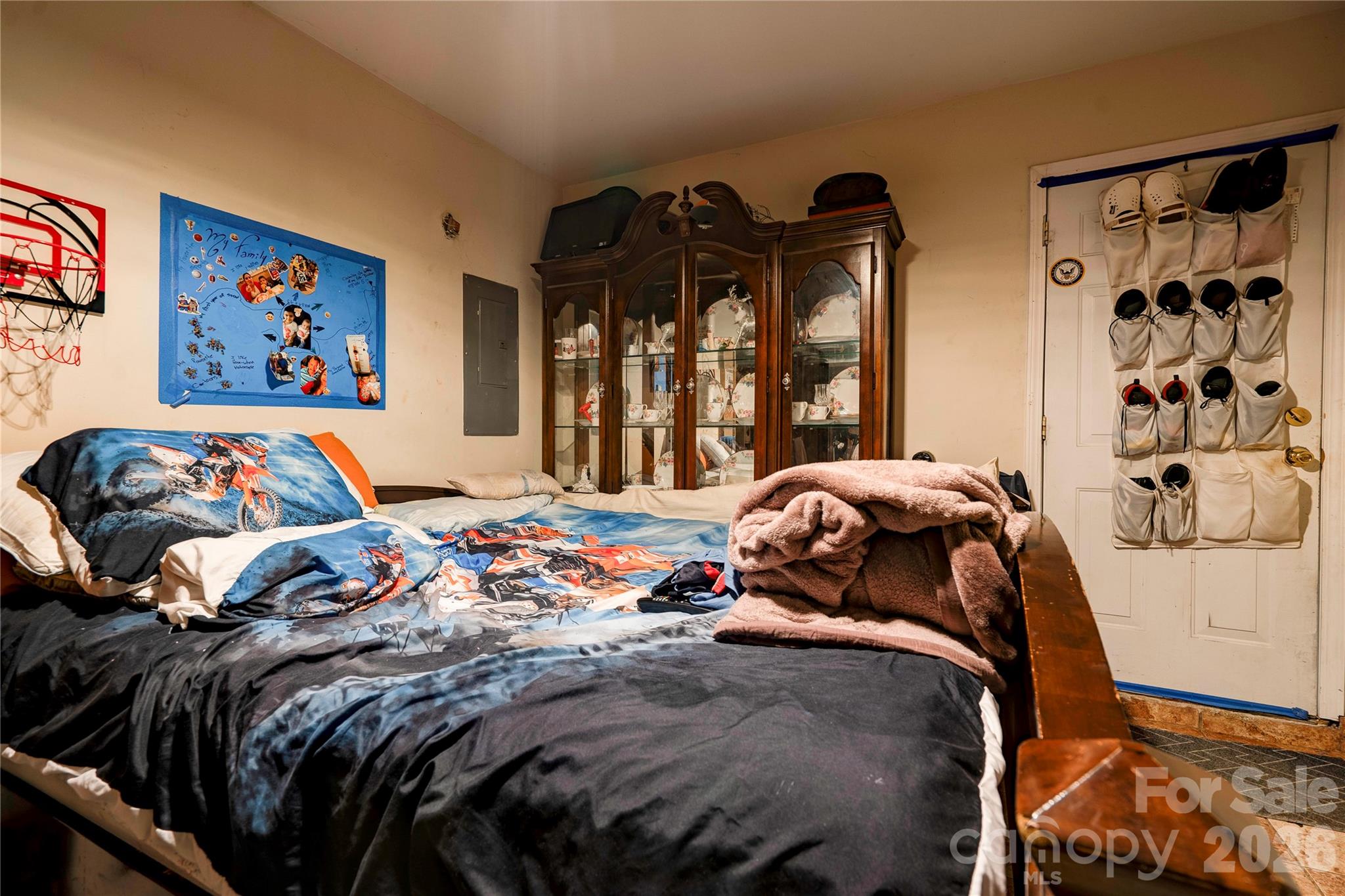 9336 Dewey Drive — Charlotte