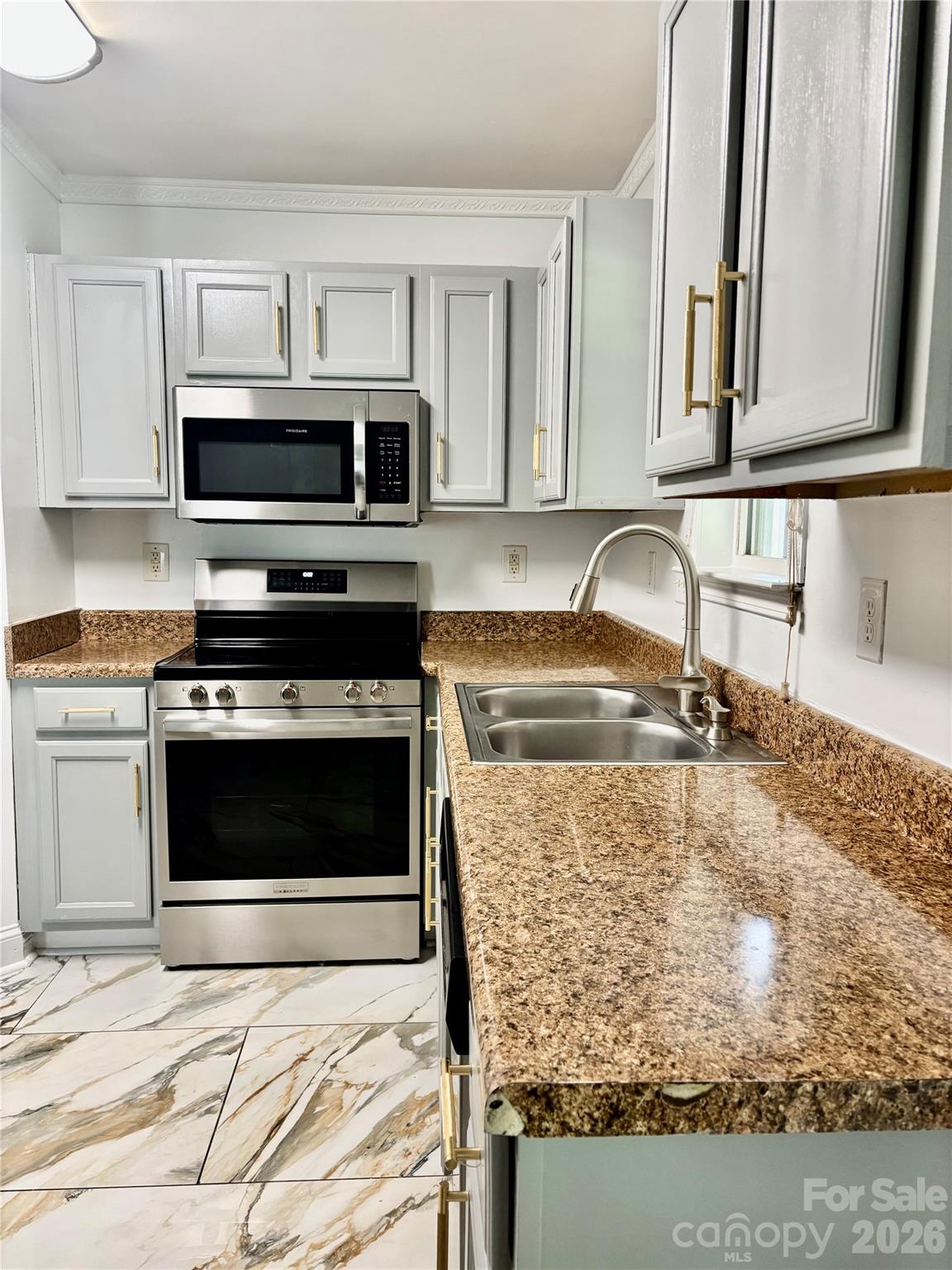 9336 Dewey Drive — Charlotte