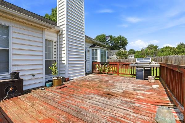 507 Viking Drive SW — Concord