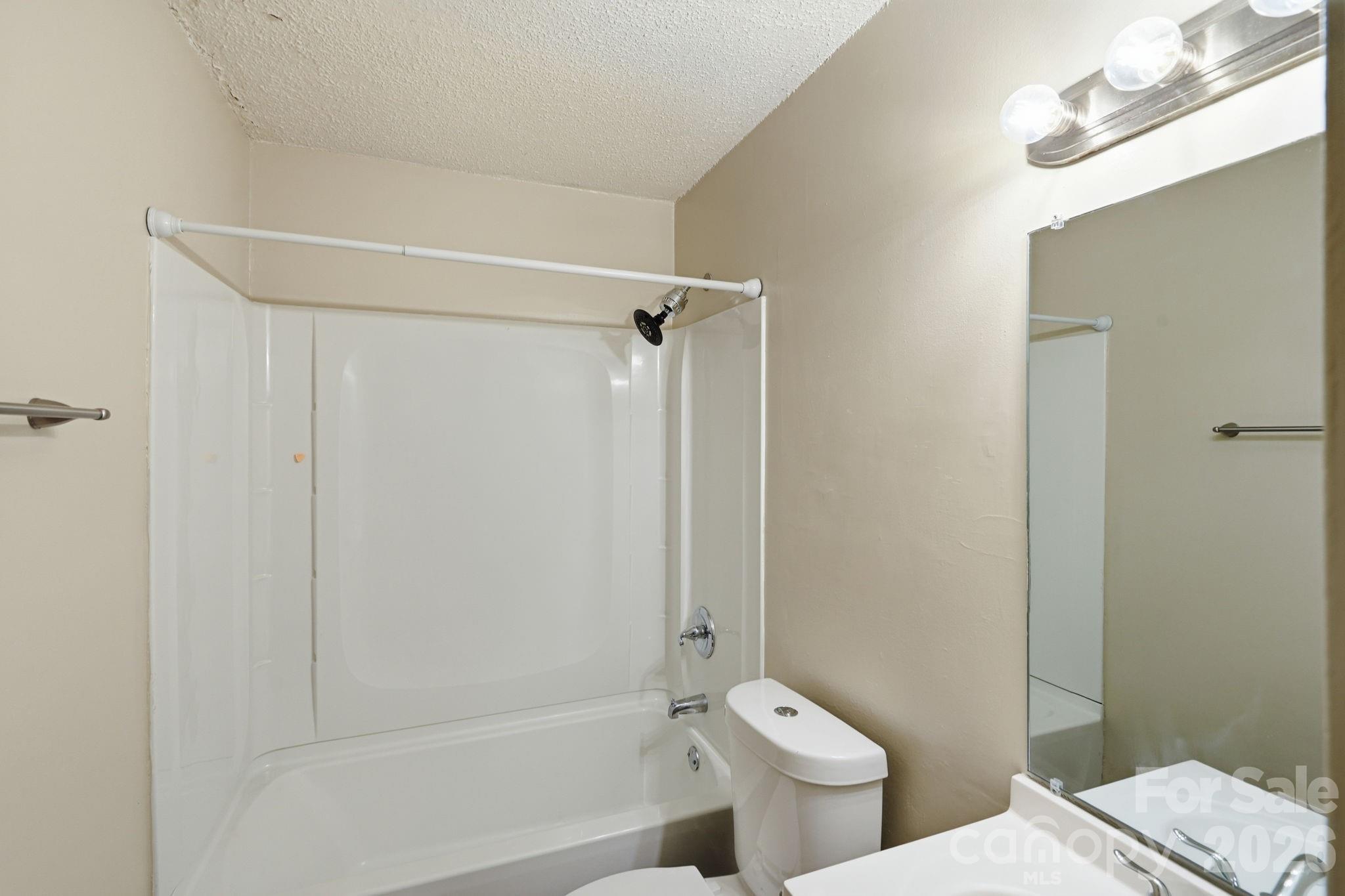 6805 Deanwood Place — Charlotte