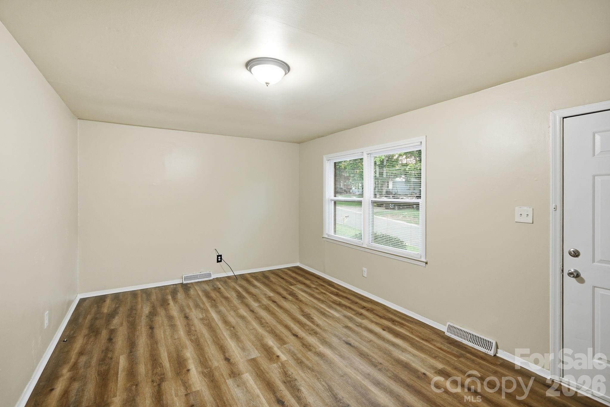 6805 Deanwood Place — Charlotte
