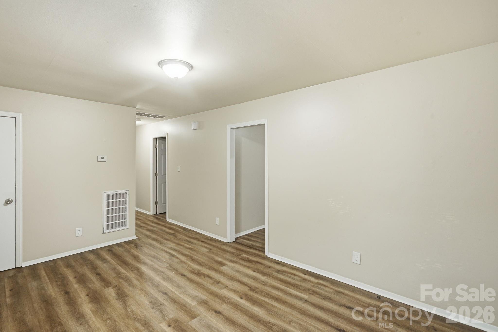 6805 Deanwood Place — Charlotte