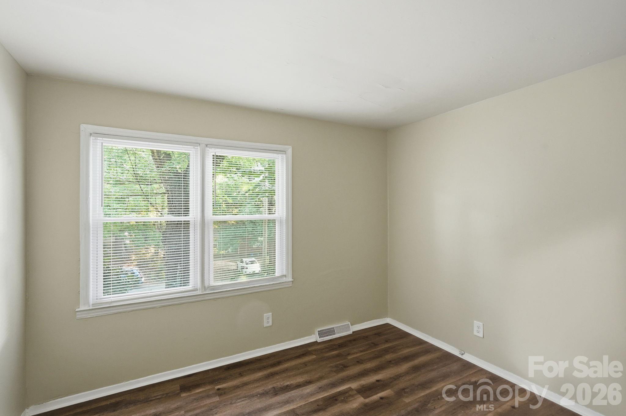 6805 Deanwood Place — Charlotte