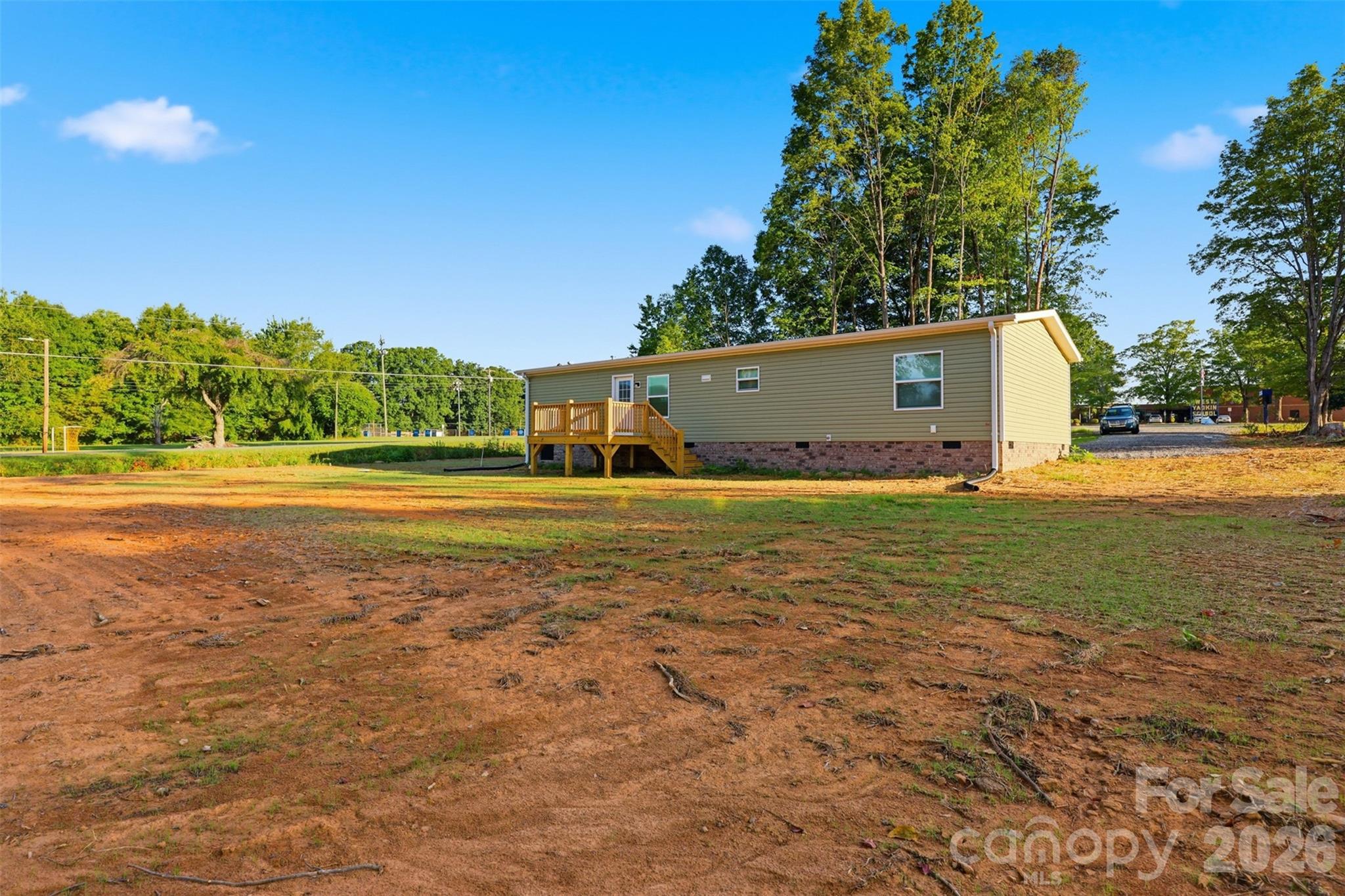 4433 Old US 421 Highway W — Yadkinville