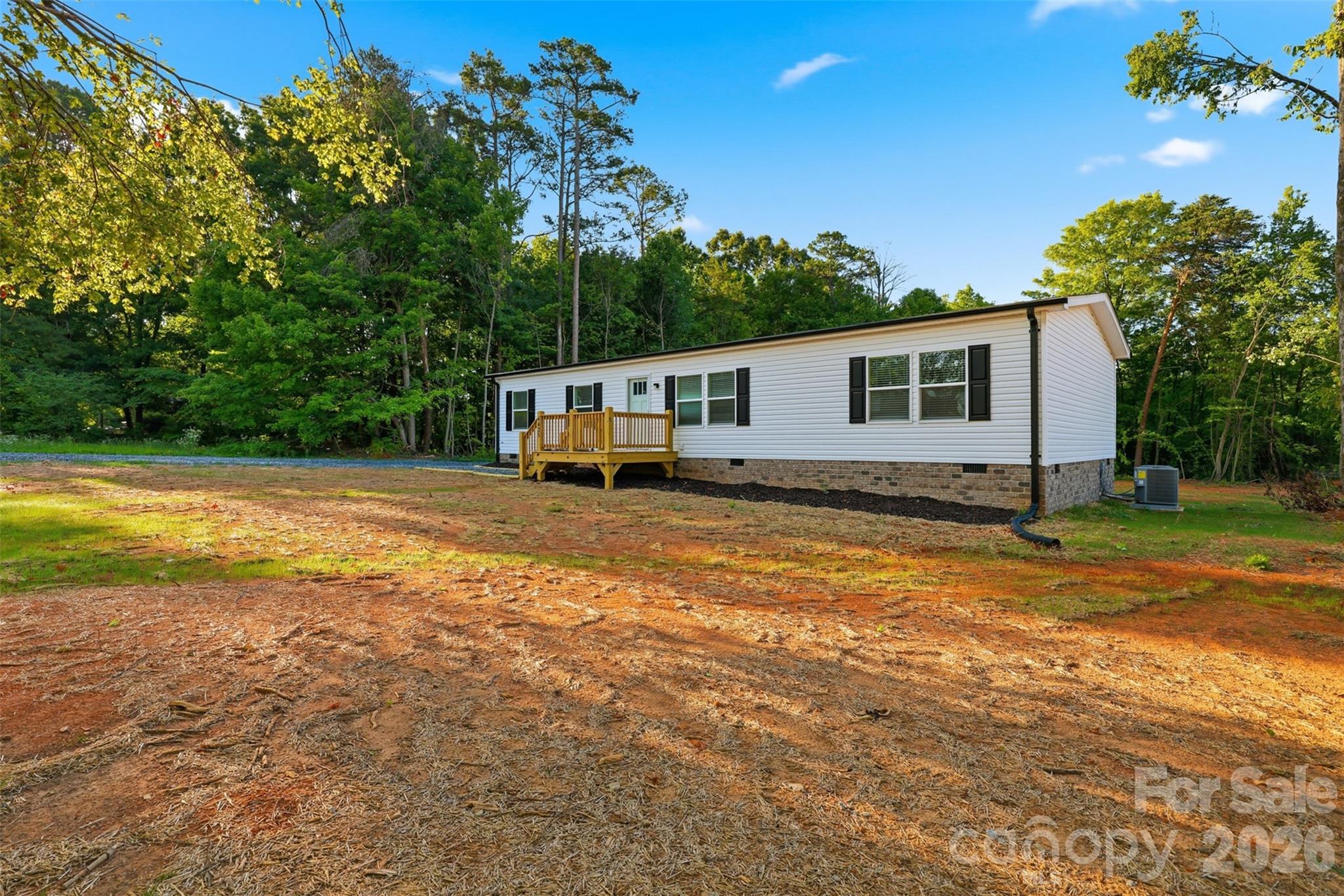 4425 Old US 421 Highway W — Yadkinville