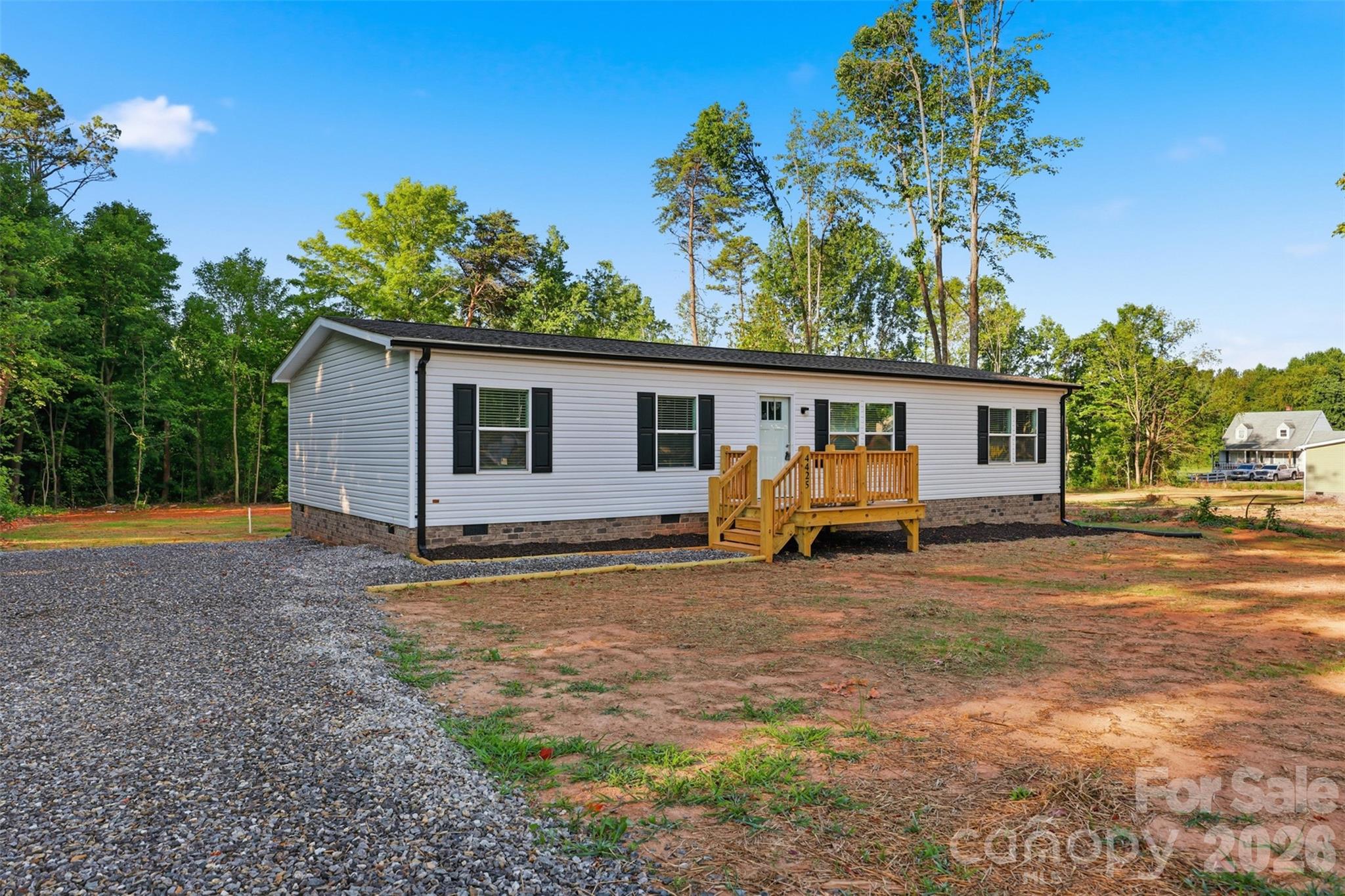 4425 Old US 421 Highway W — Yadkinville