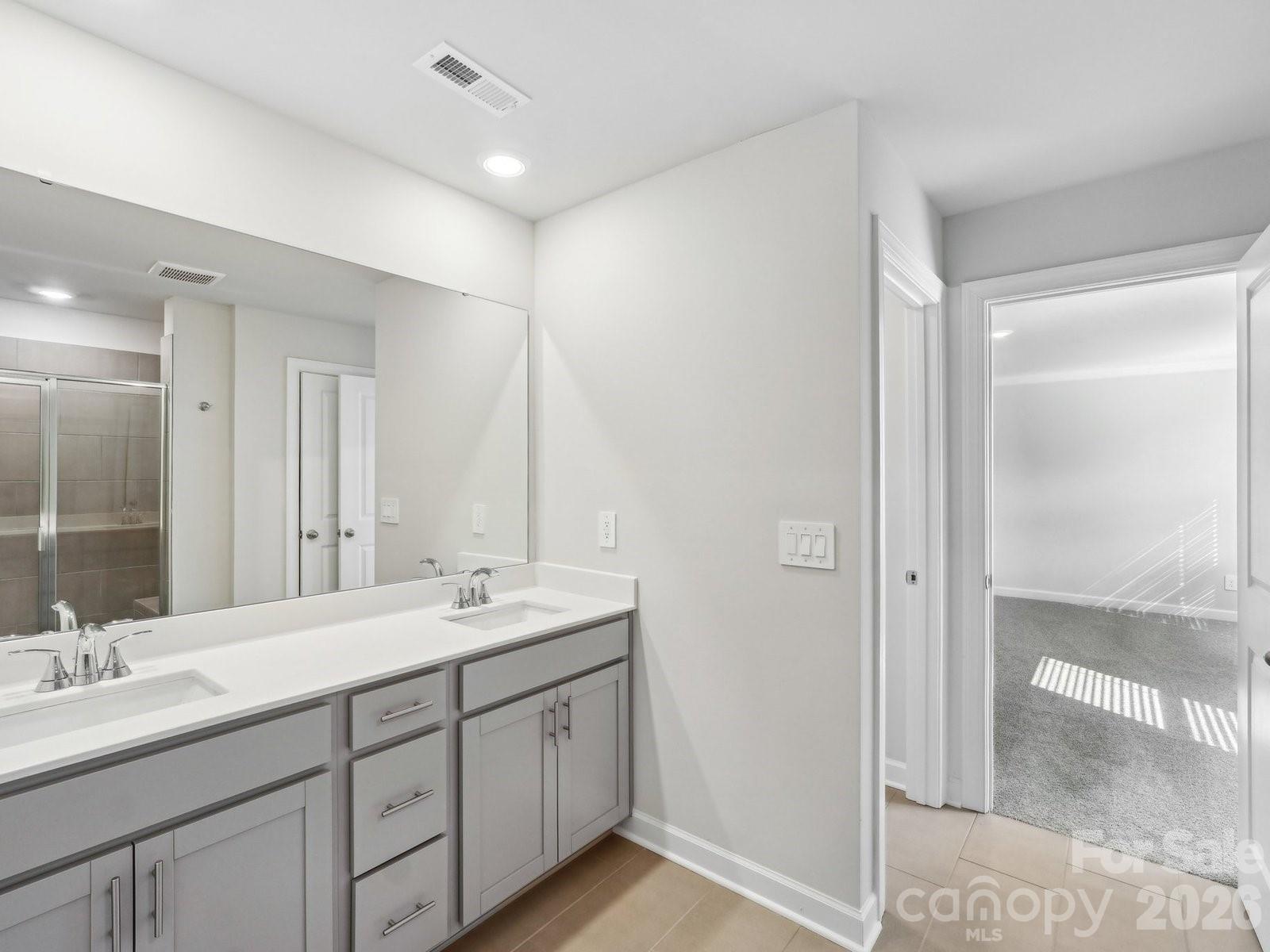 2456 Chartwell Street — Stanley