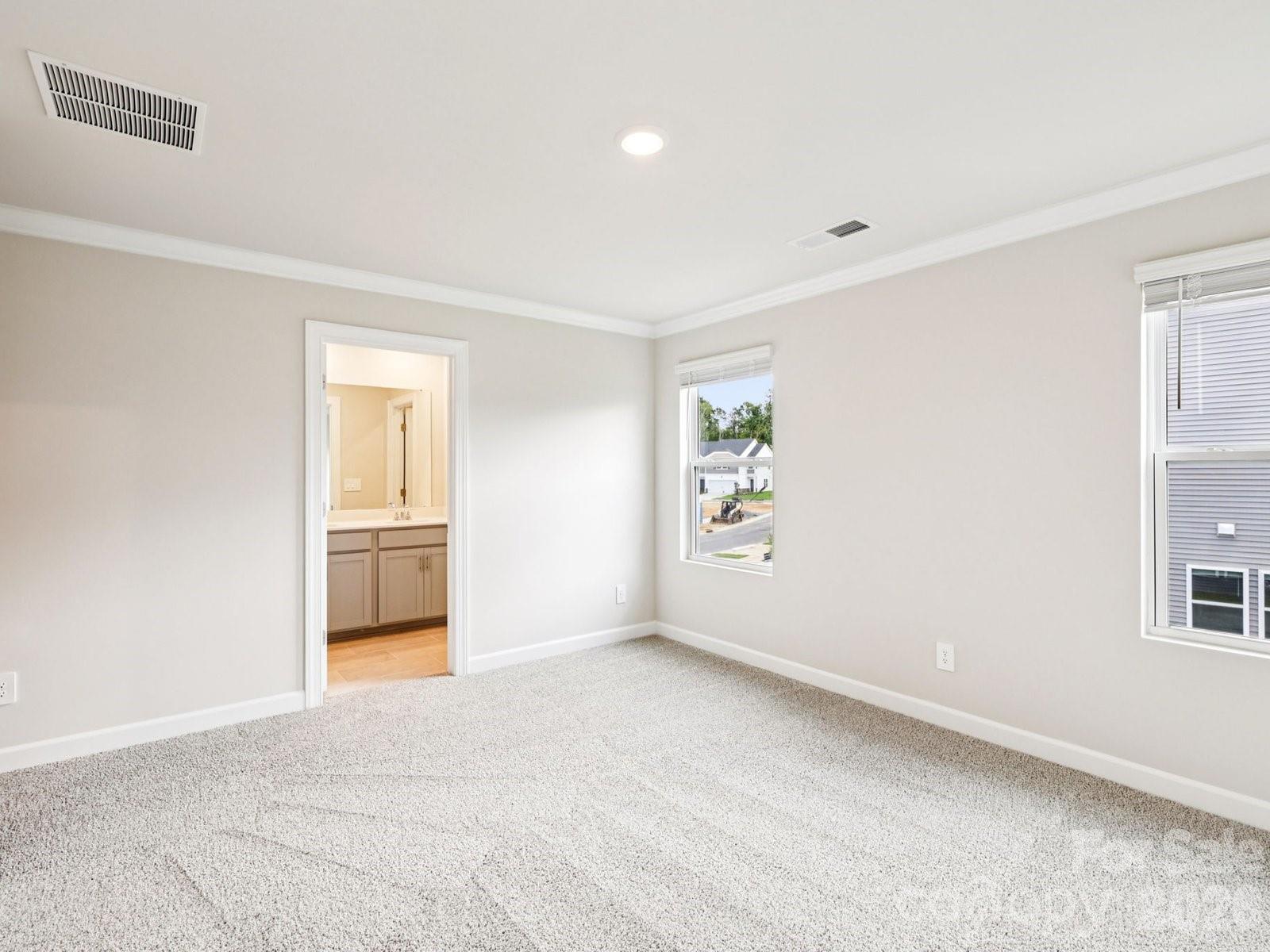 9020 Foggy Brook Loop — Charlotte