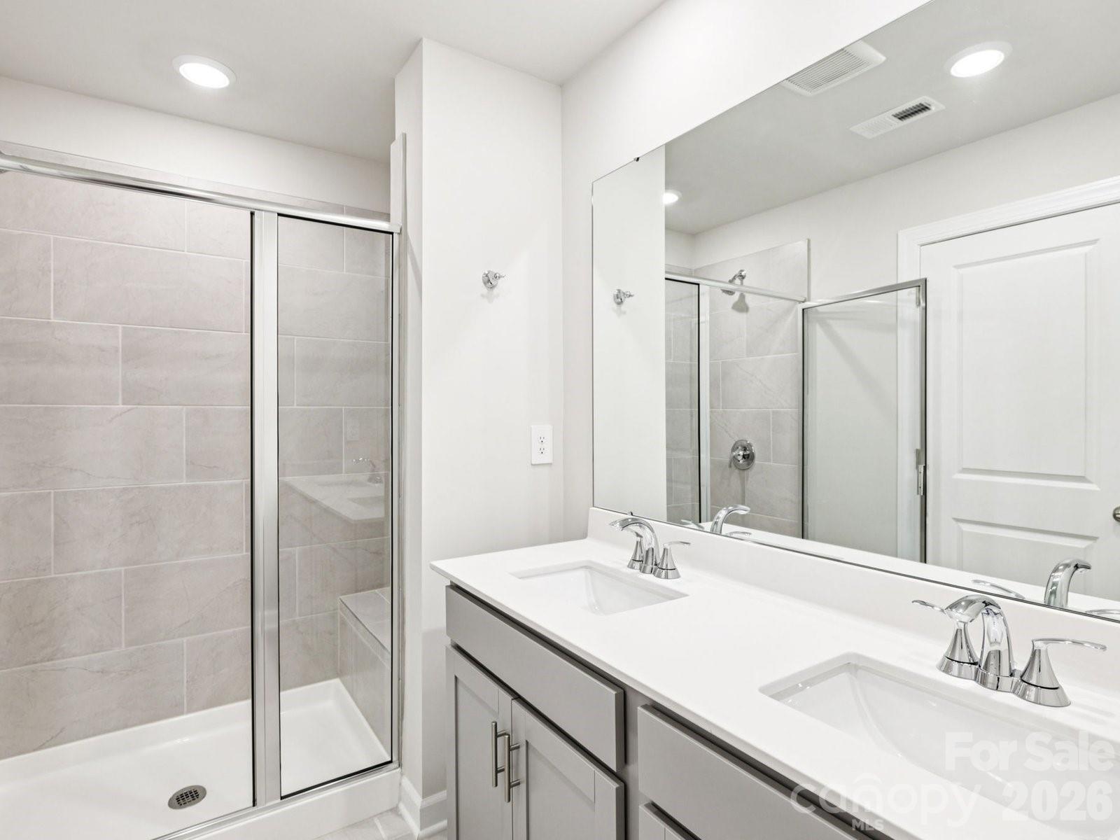 9020 Foggy Brook Loop — Charlotte
