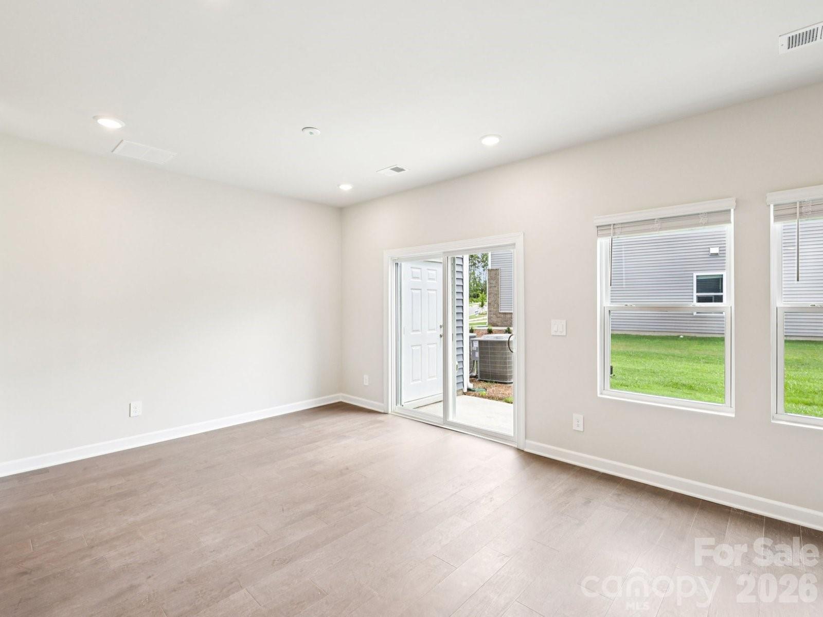 9020 Foggy Brook Loop — Charlotte