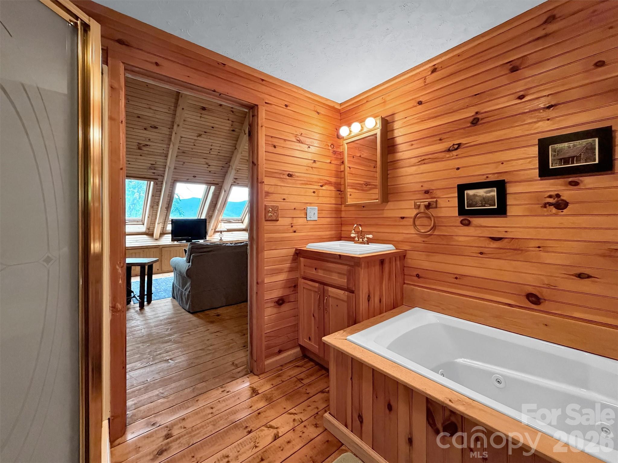 12 Signal Ridge — Sylva