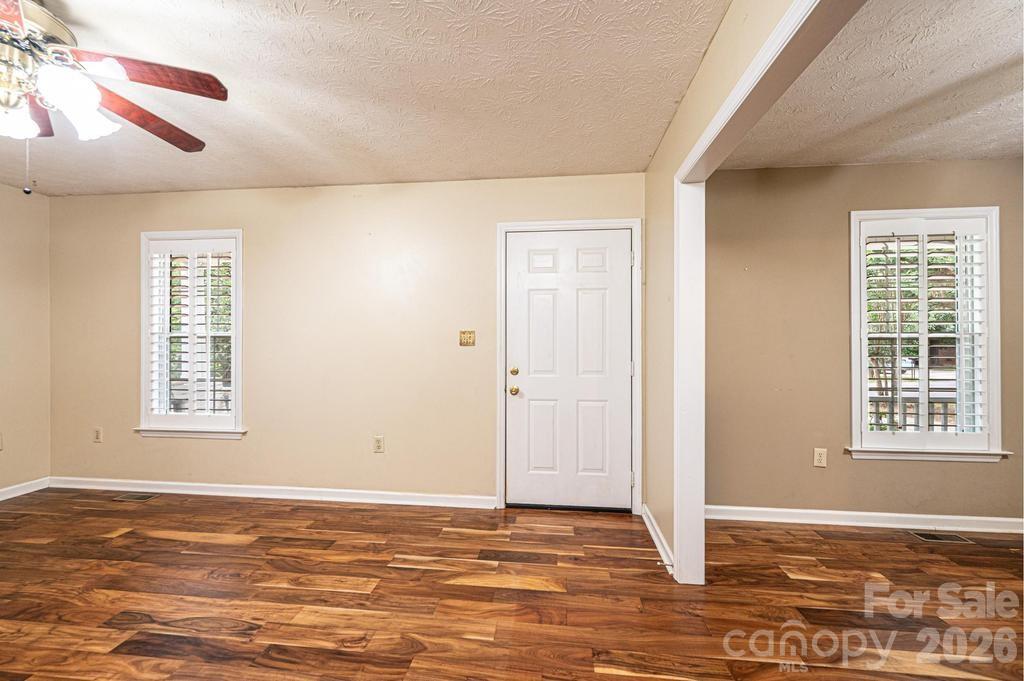 185 Hickman Avenue — Hudson