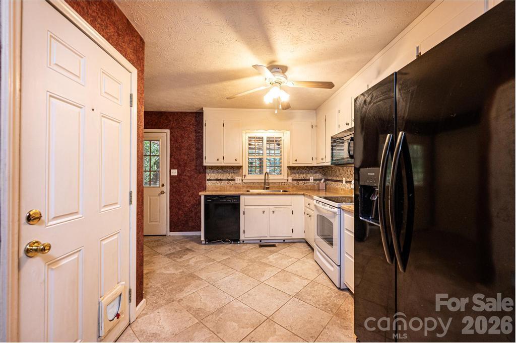 185 Hickman Avenue — Hudson