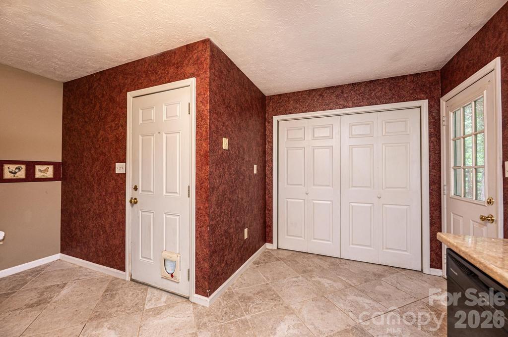 185 Hickman Avenue — Hudson