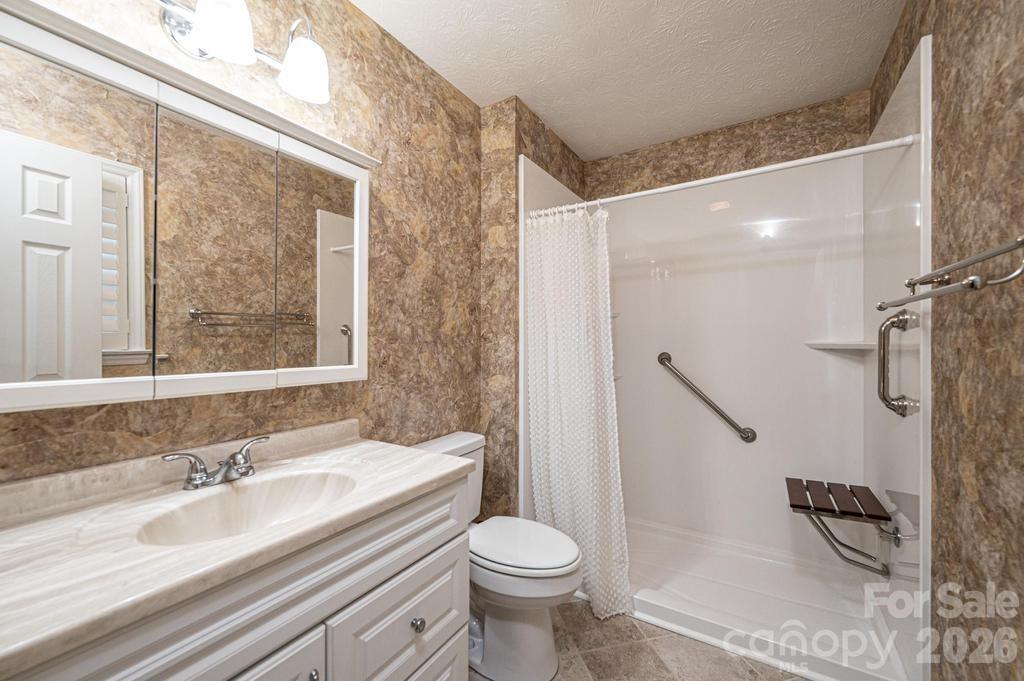 185 Hickman Avenue — Hudson