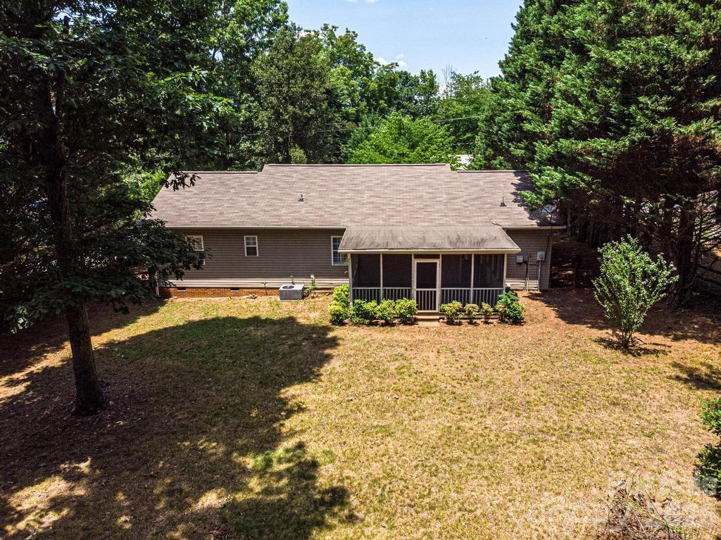 185 Hickman Avenue — Hudson