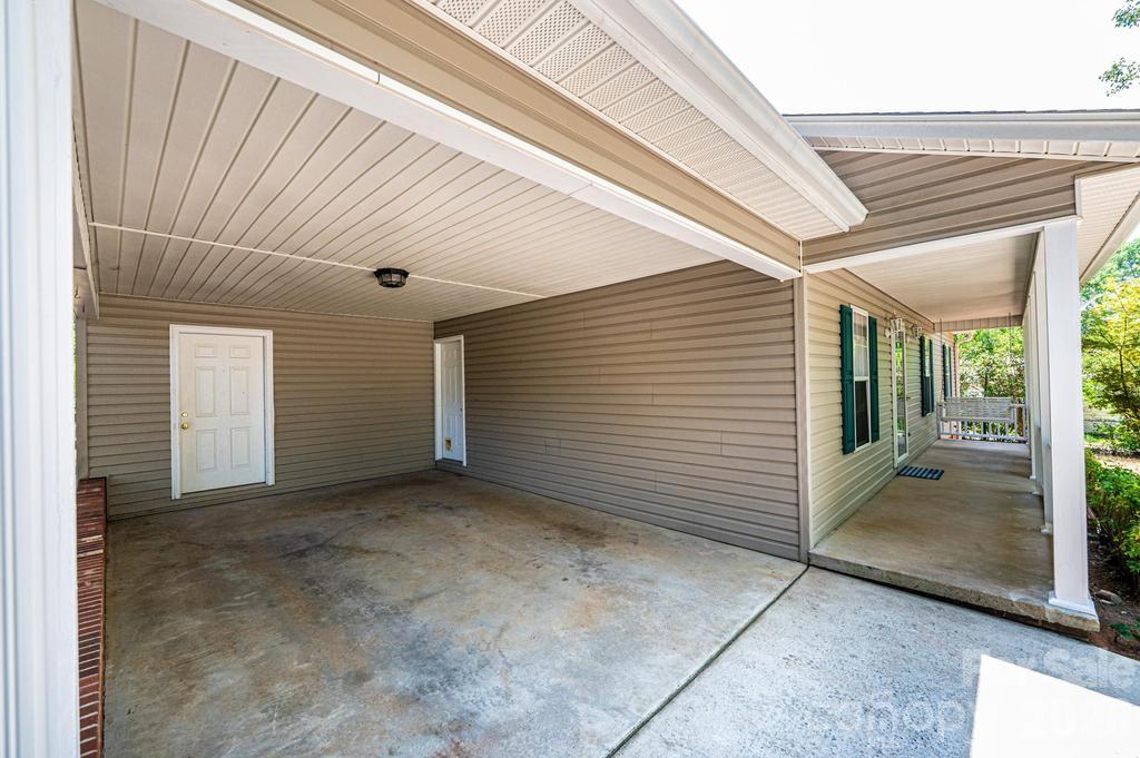 185 Hickman Avenue — Hudson