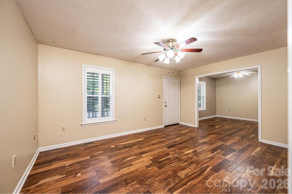 185 Hickman Avenue — Hudson