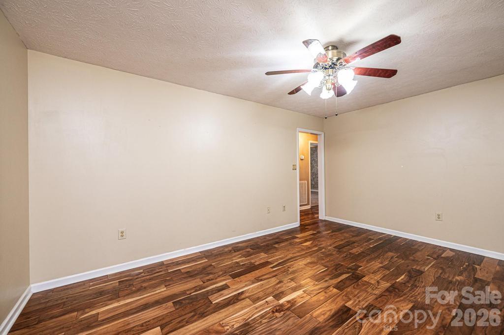 185 Hickman Avenue — Hudson