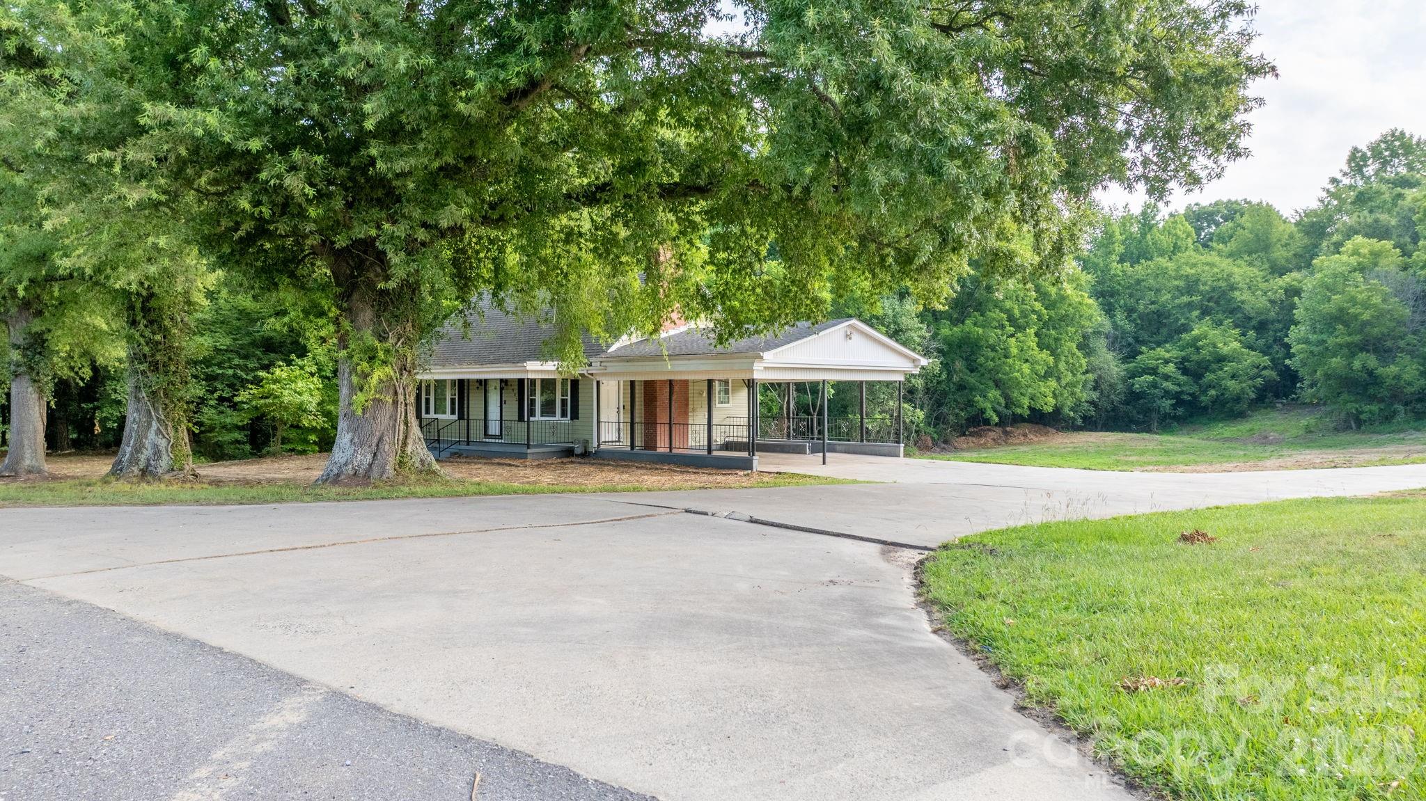 1002 Ramseur Road — Bessemer City