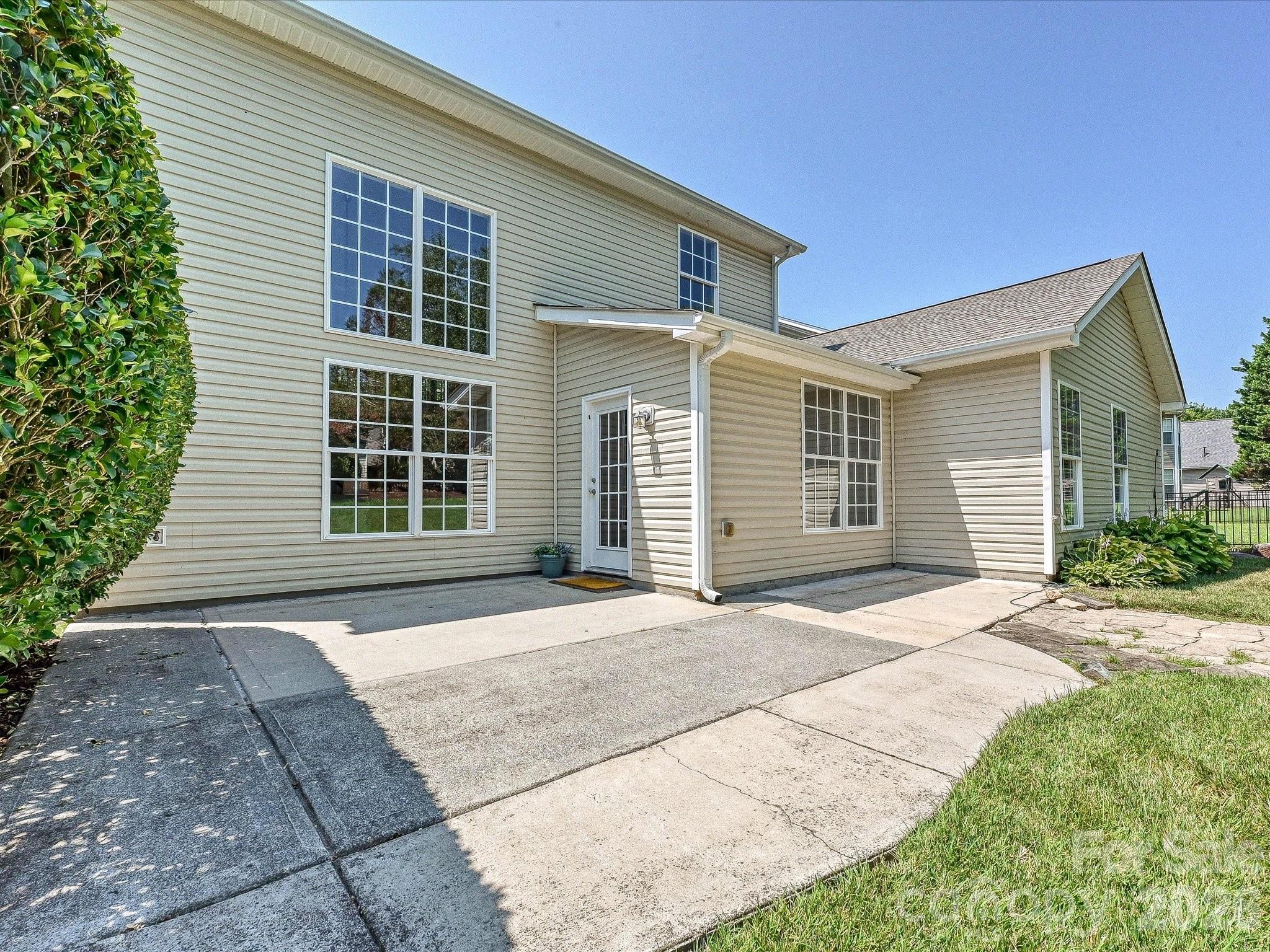 1173 STONEDOWN Lane — Matthews