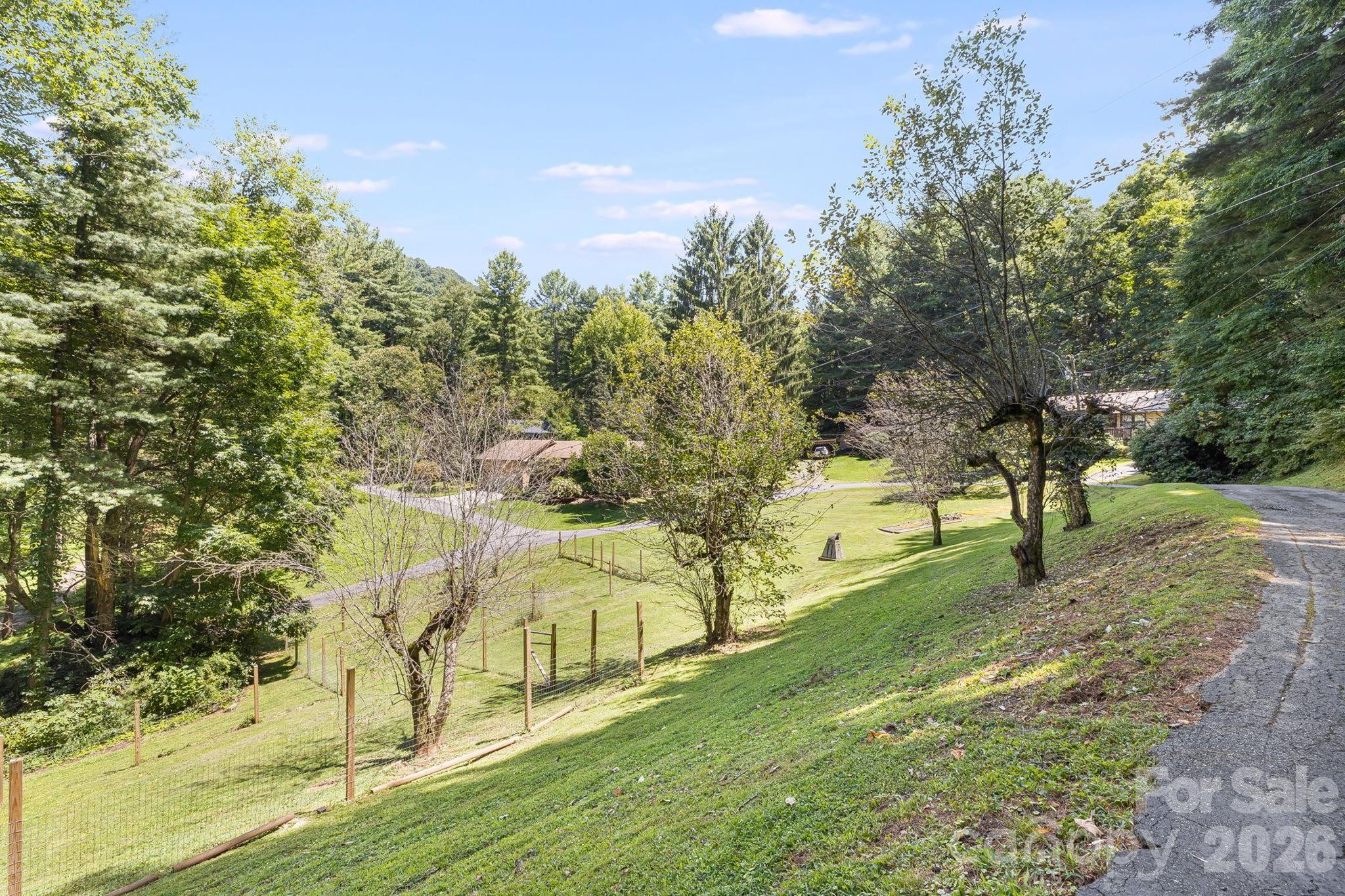 64 Big Spruce Lane — Waynesville