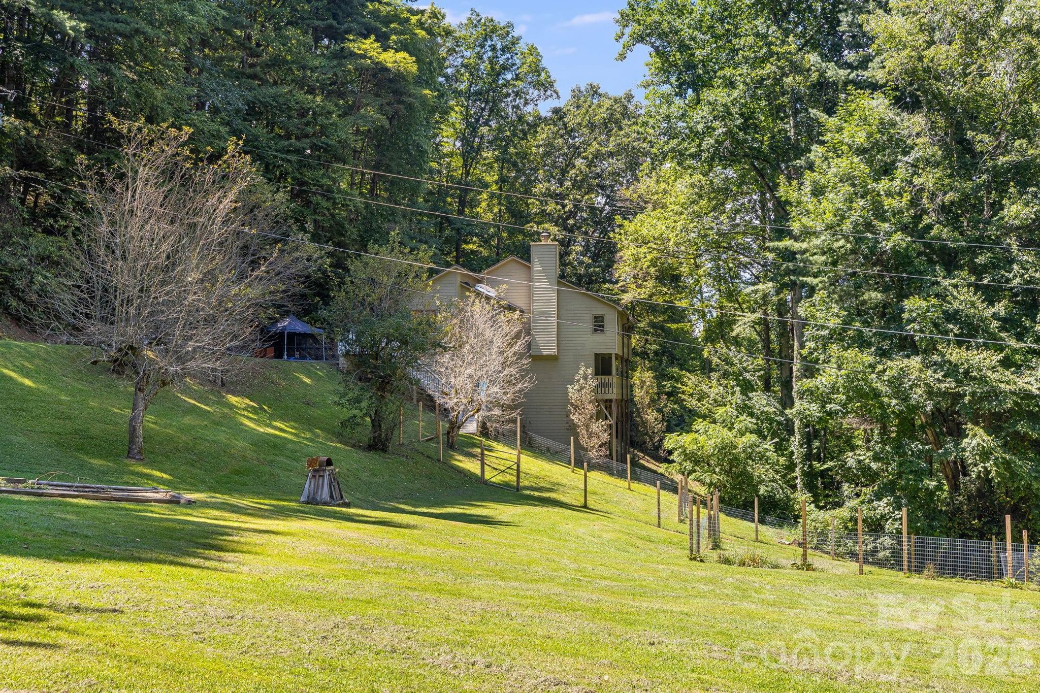 64 Big Spruce Lane — Waynesville