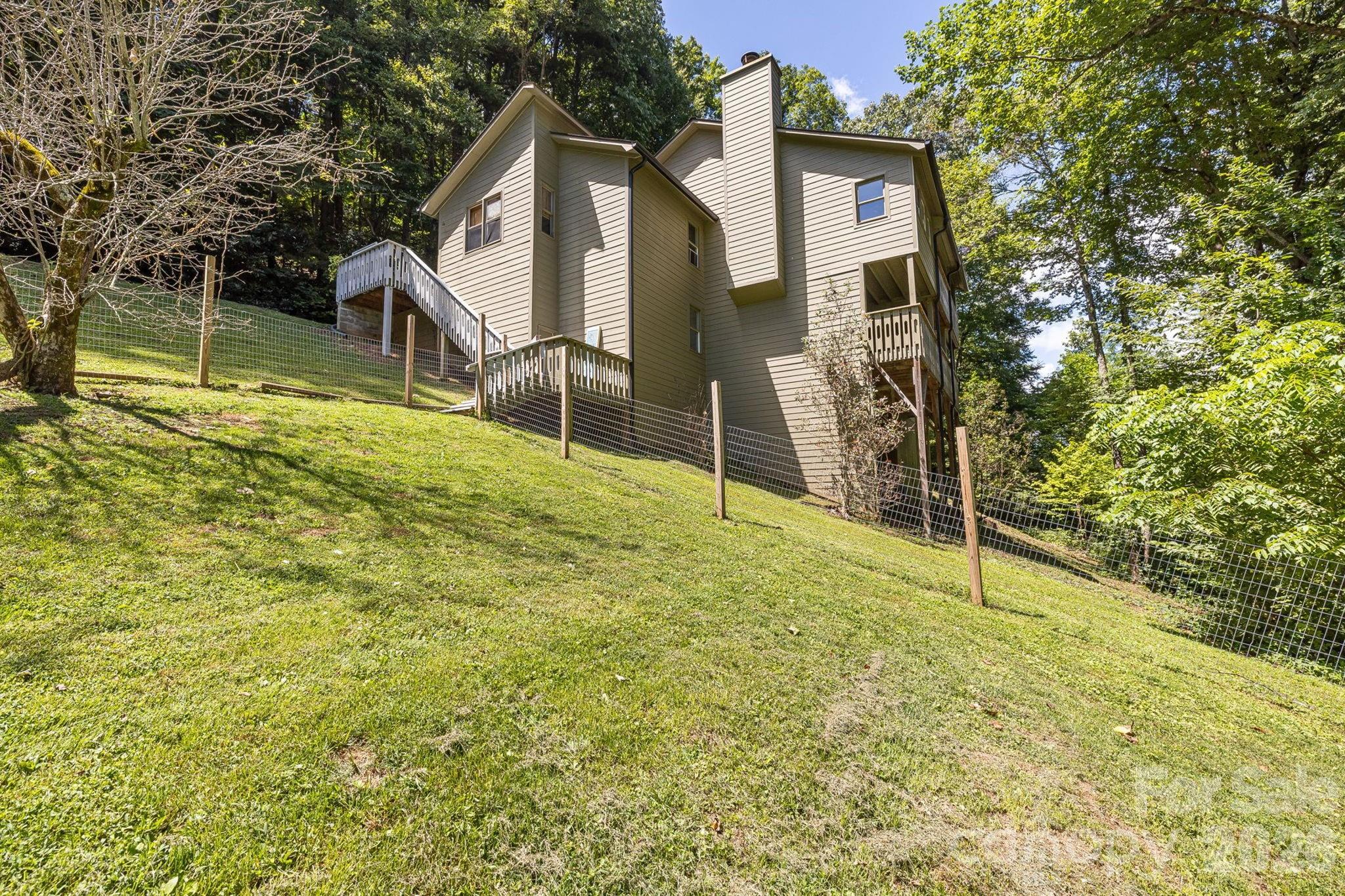 64 Big Spruce Lane — Waynesville