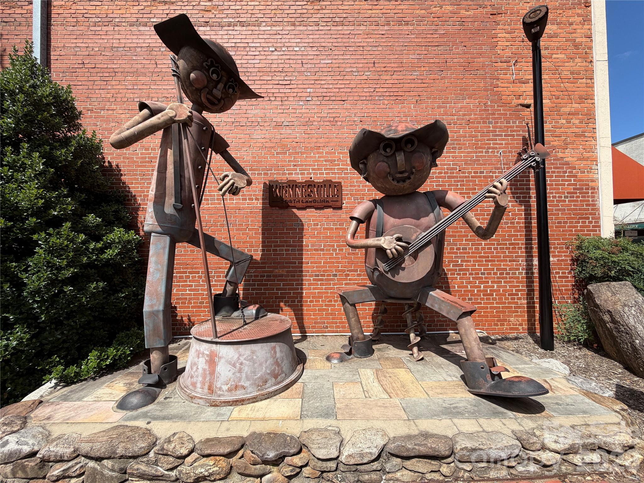 64 Big Spruce Lane — Waynesville
